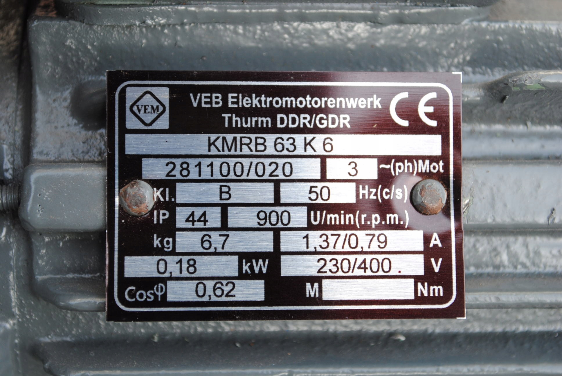 Silnik elektryczny kołnierzowy 0.18kw. 900obr. VEM Marka VEM