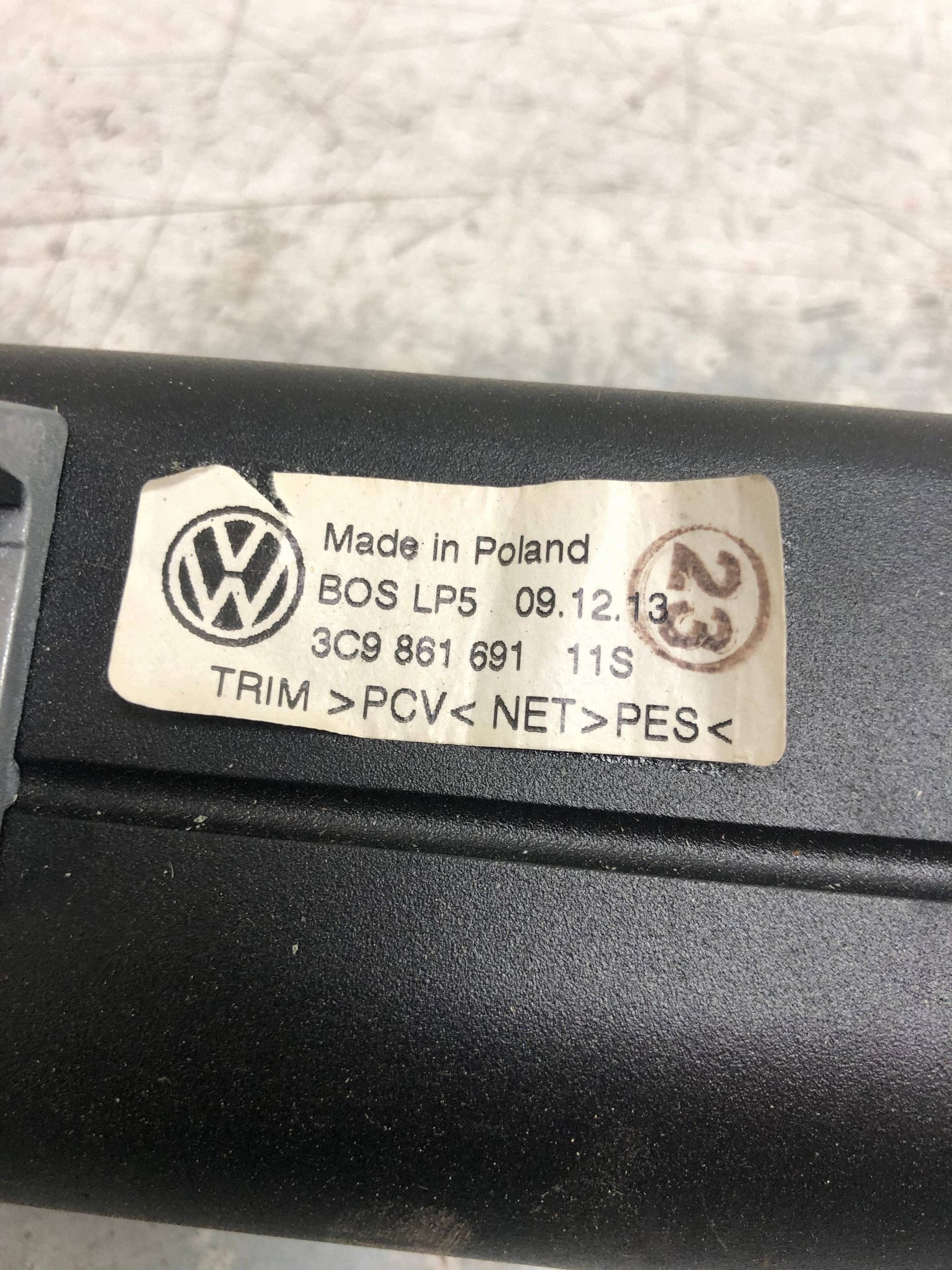 net blinds boot VW PASSAT B7 KOMBI 3C9861691