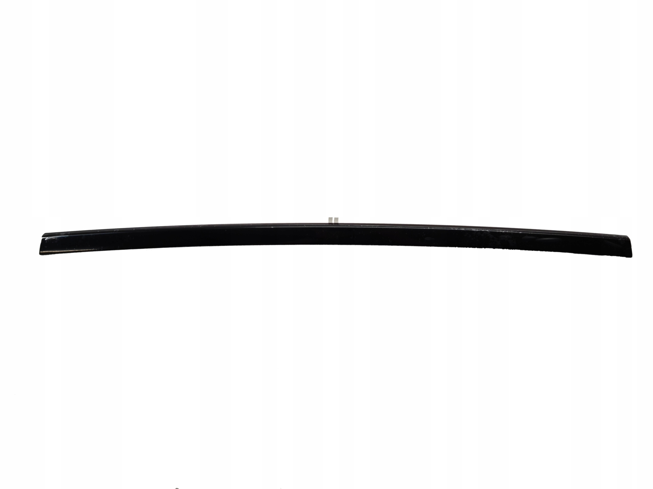 LISTWA OZDOBNA BAGAŻNIKA ŚRODEK CZERŃ OE AUDI Q7 4M0853927AT94