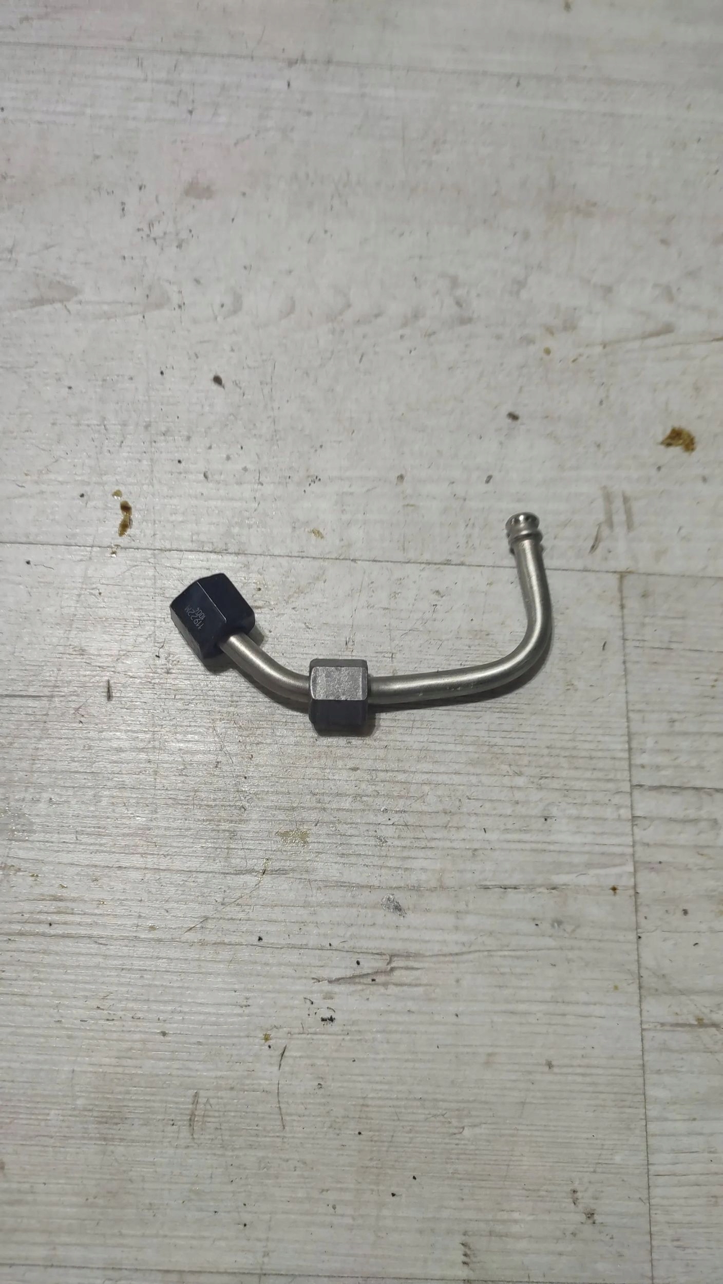 Peugeot 508 II 22r 1.2 fuel line