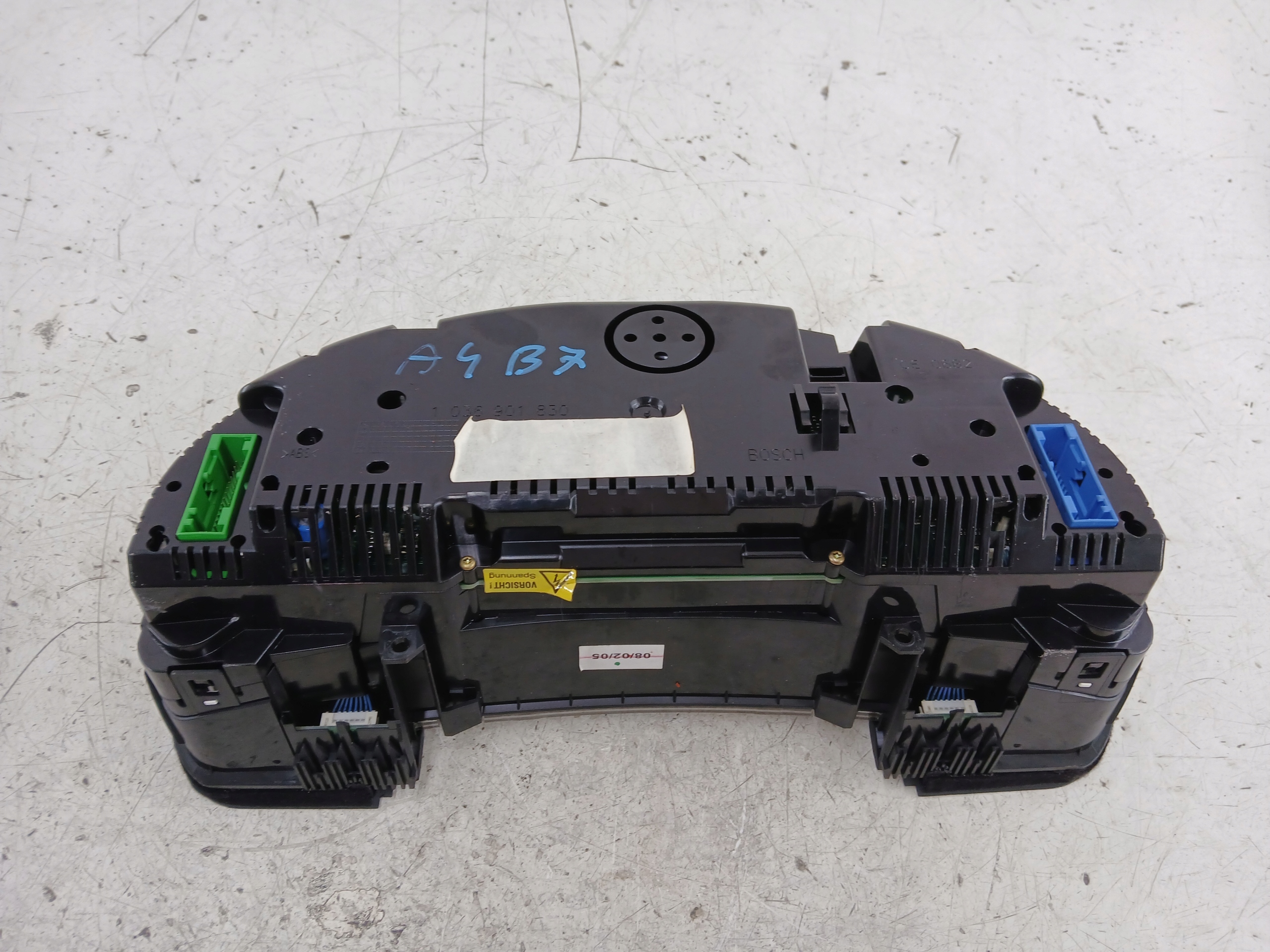 AUDI A4 B7 1.9 TDI dials dials 0263626167