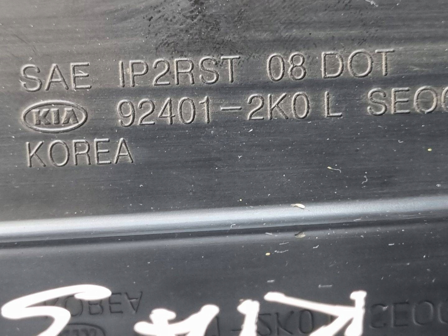 light rear left side Kia Soul AM 2010 92401-2K0