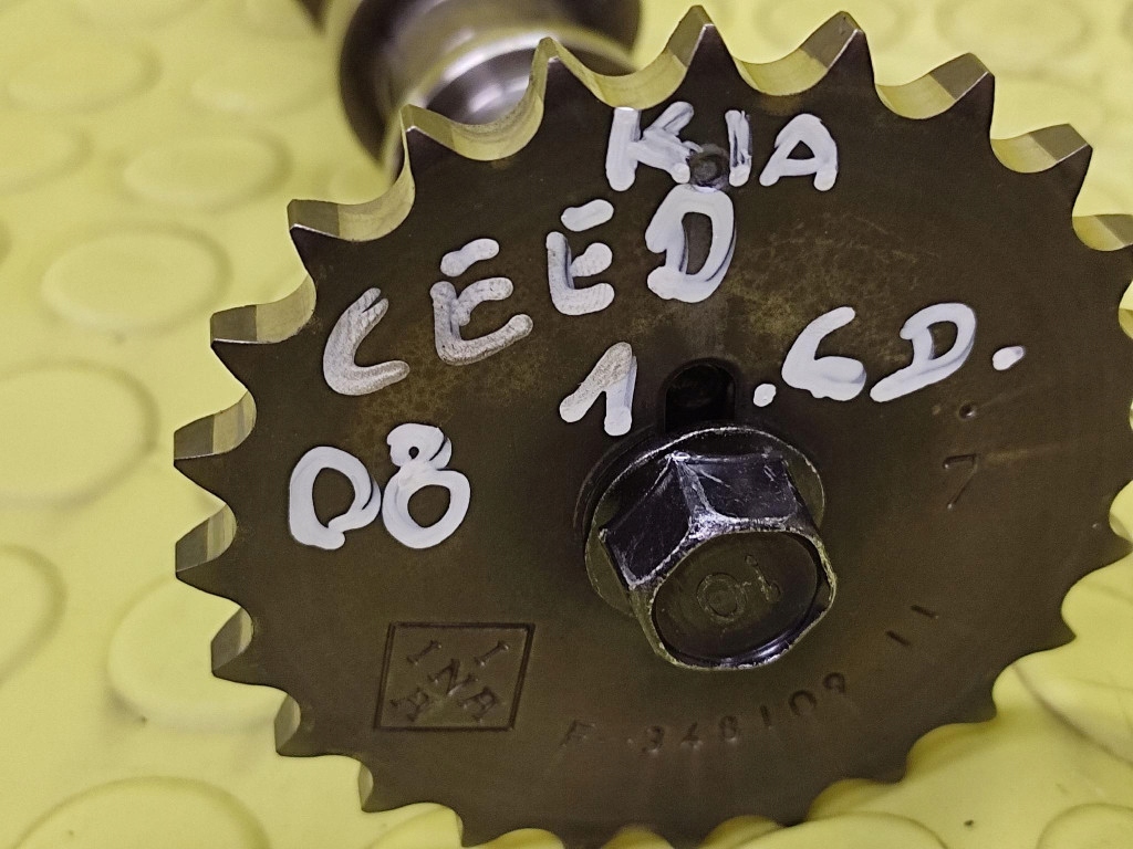 KIA CEED 1.6 D vačka rozvodu