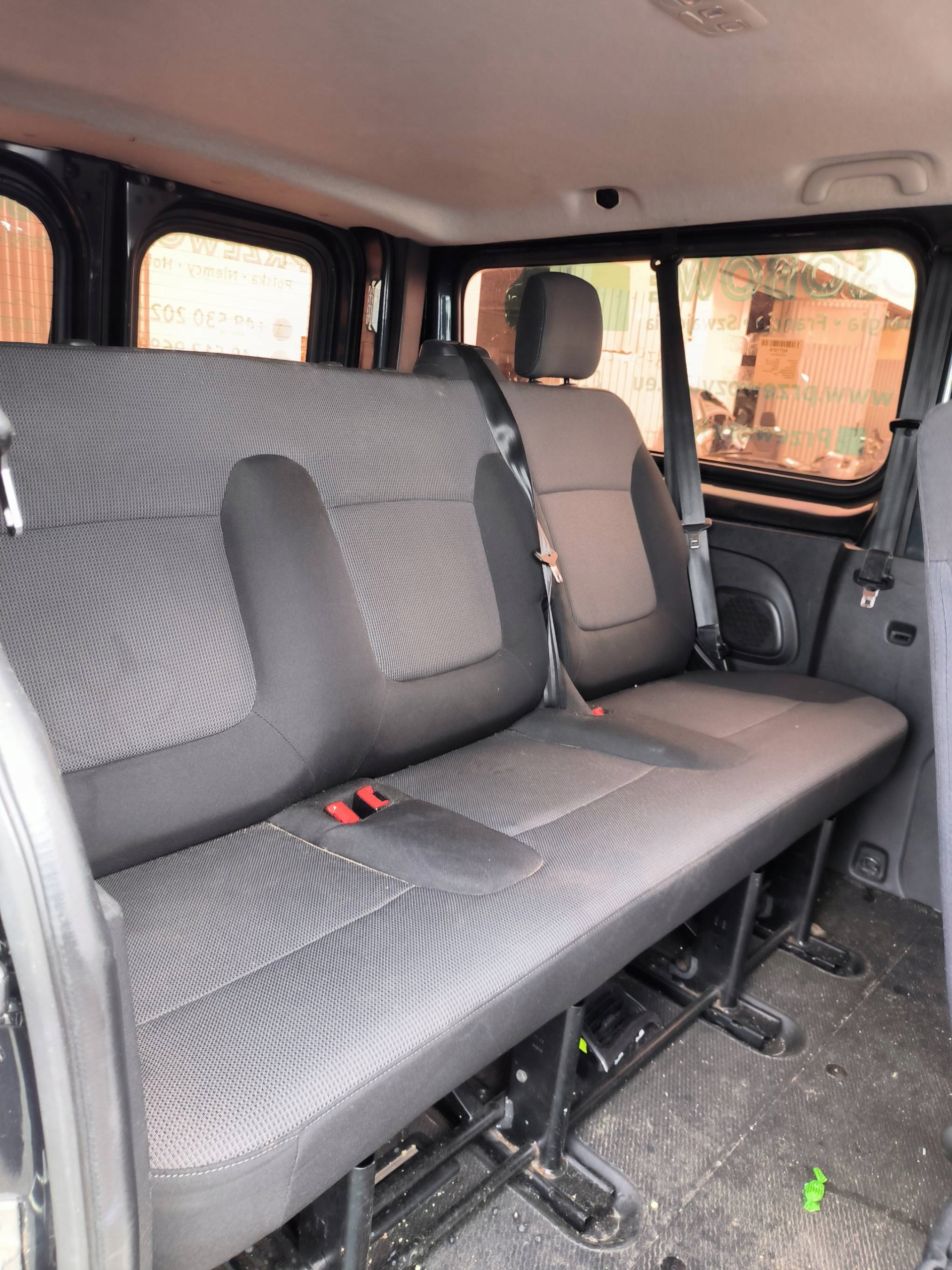 Sitze TRZECI RZAD RENAULT TRAFIC III LIFT