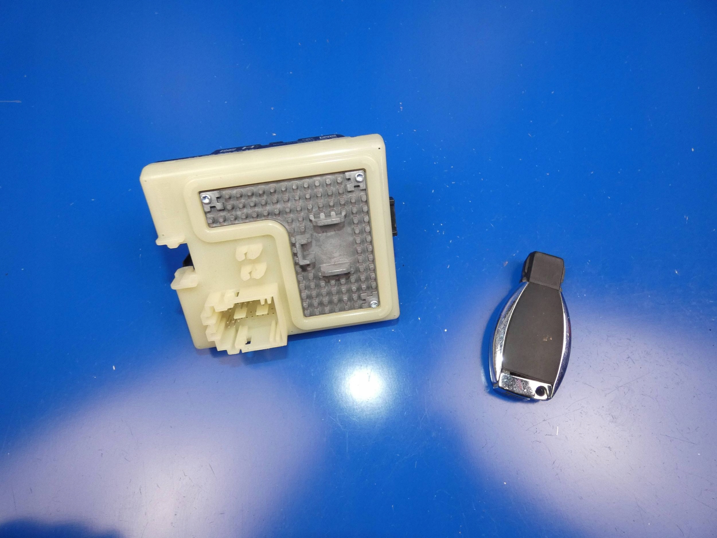 MERCEDES C KLASA W205 GLC W253 ignition + key