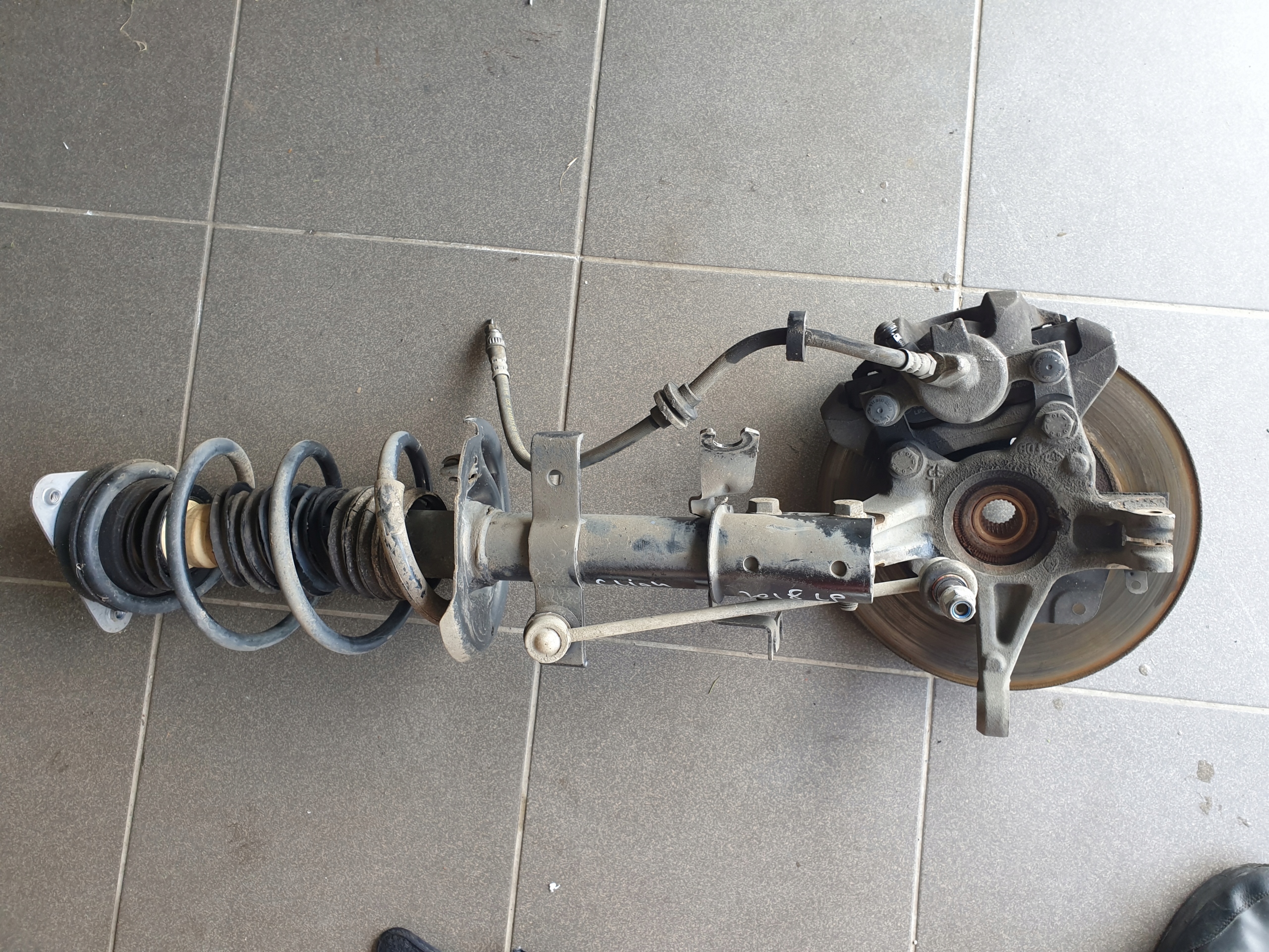 MACPERSON swing left RENAULT CLIO 4 IV 2016- 1.5 DCI LIFT