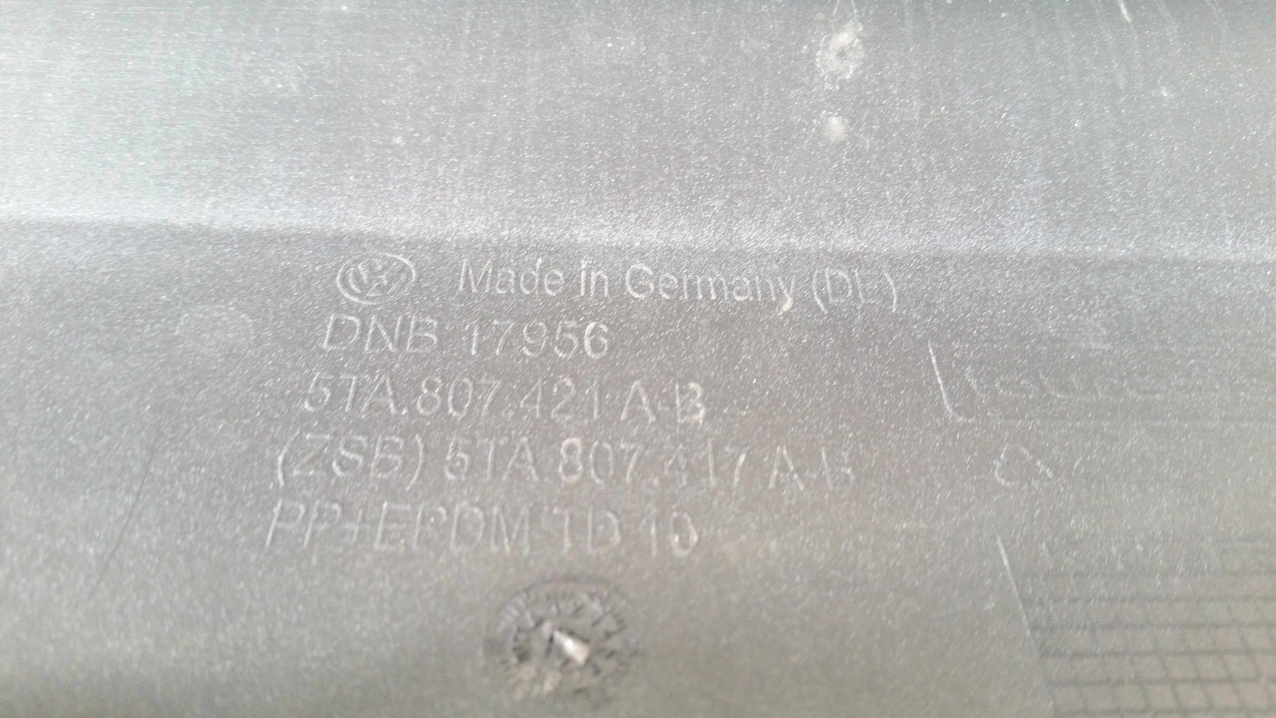 Stoßstange heck 5TA807421AB VW Touran II