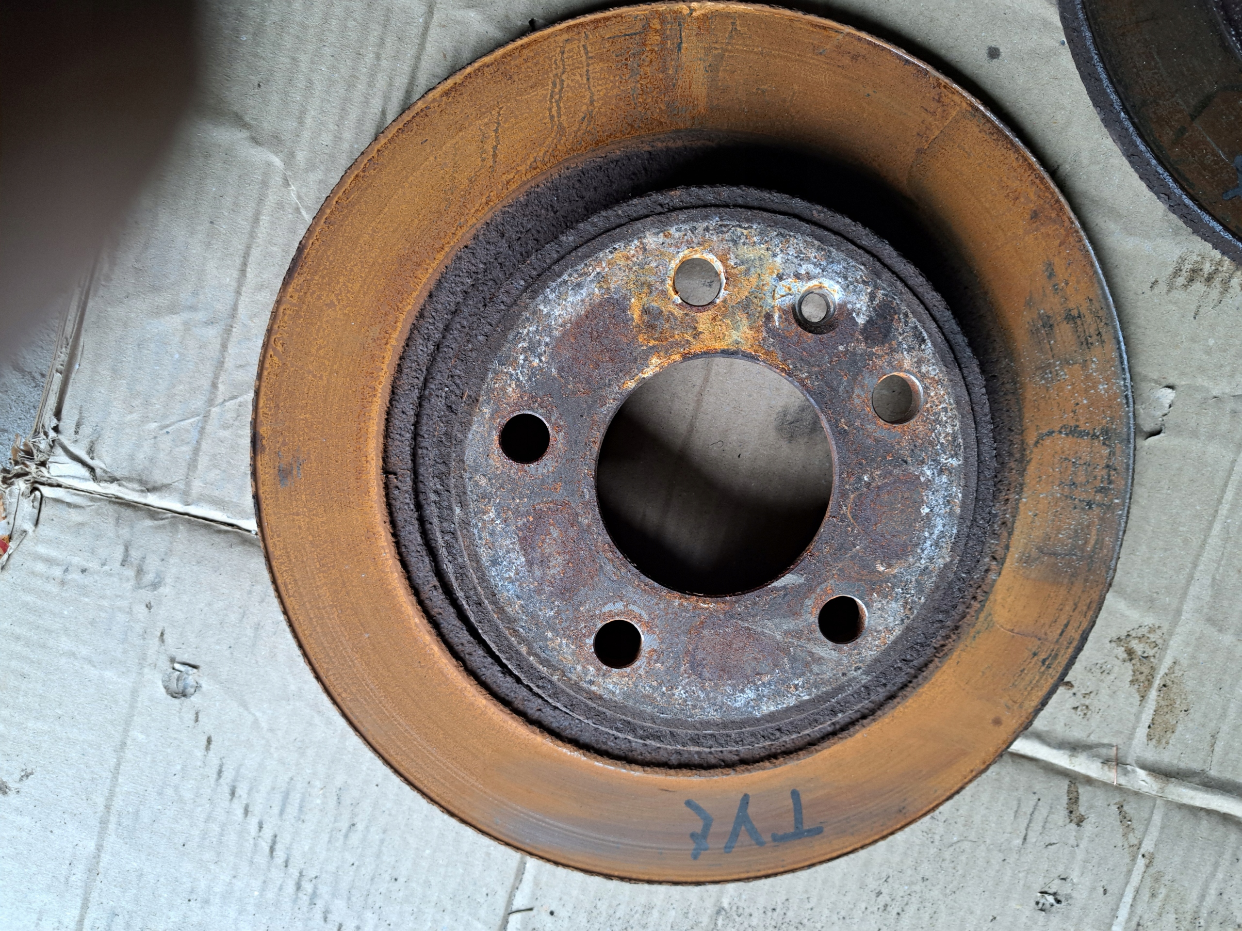 disc brake left rear part OPEL ASTRA J 1.7 CDTI