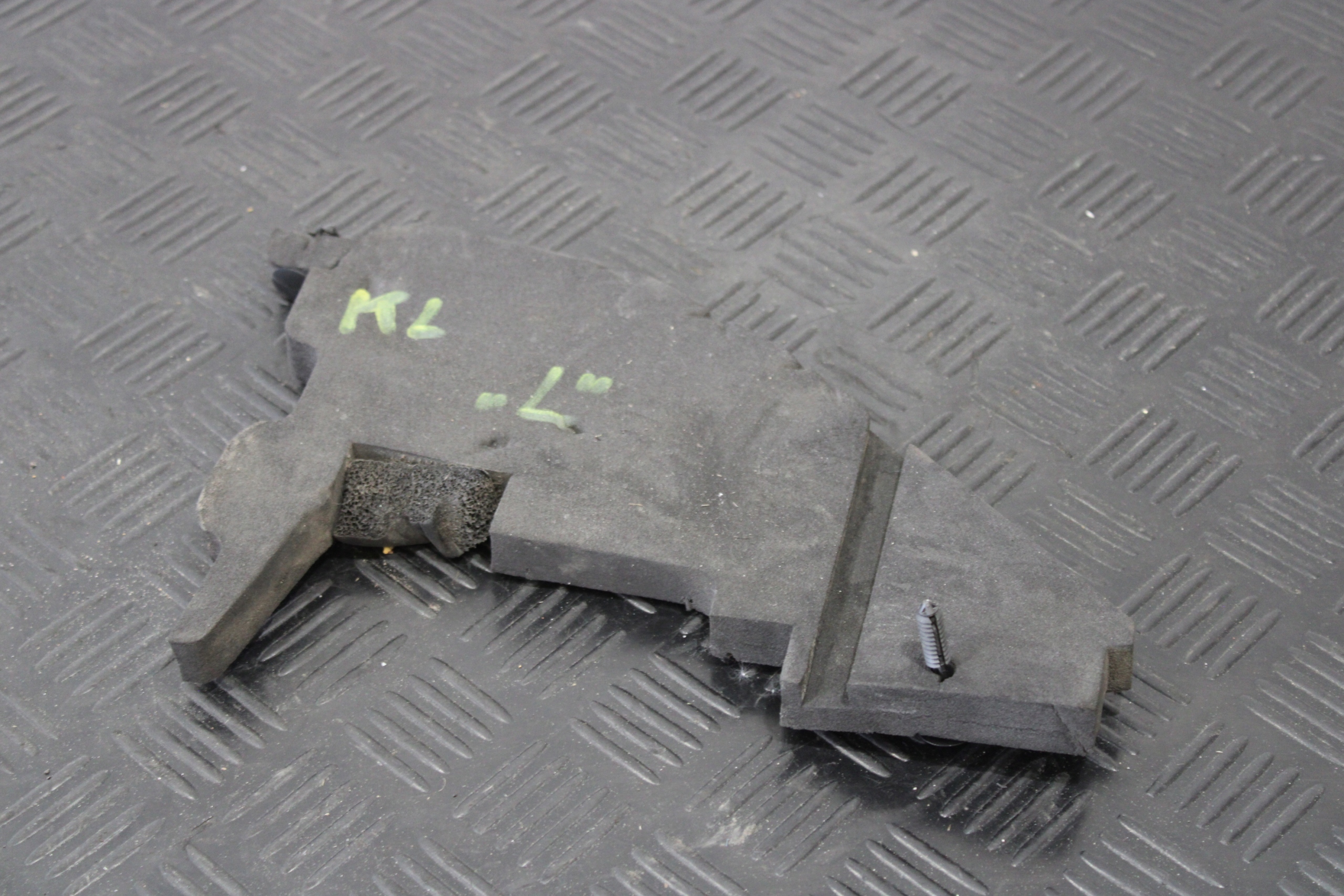 Insonorisation Aile Gauche JEEP CHEROKEE V 5 KL