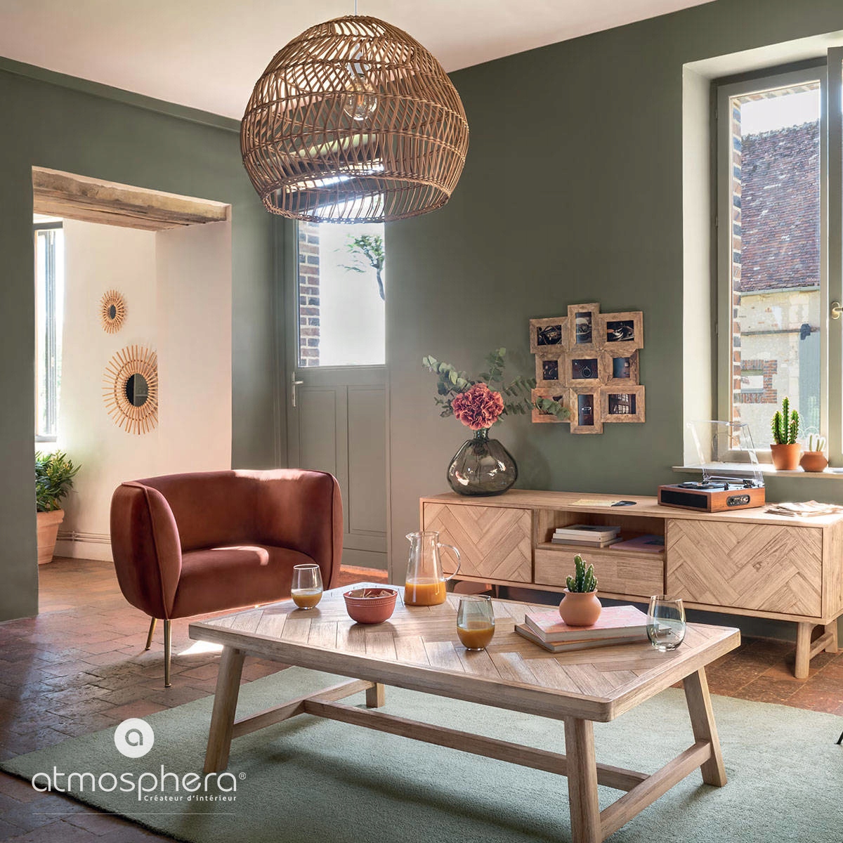 LUSTERKO SUN Z PLECIONĄ RAMĄ Rattan boho 58 cm Materiał ramy drewno