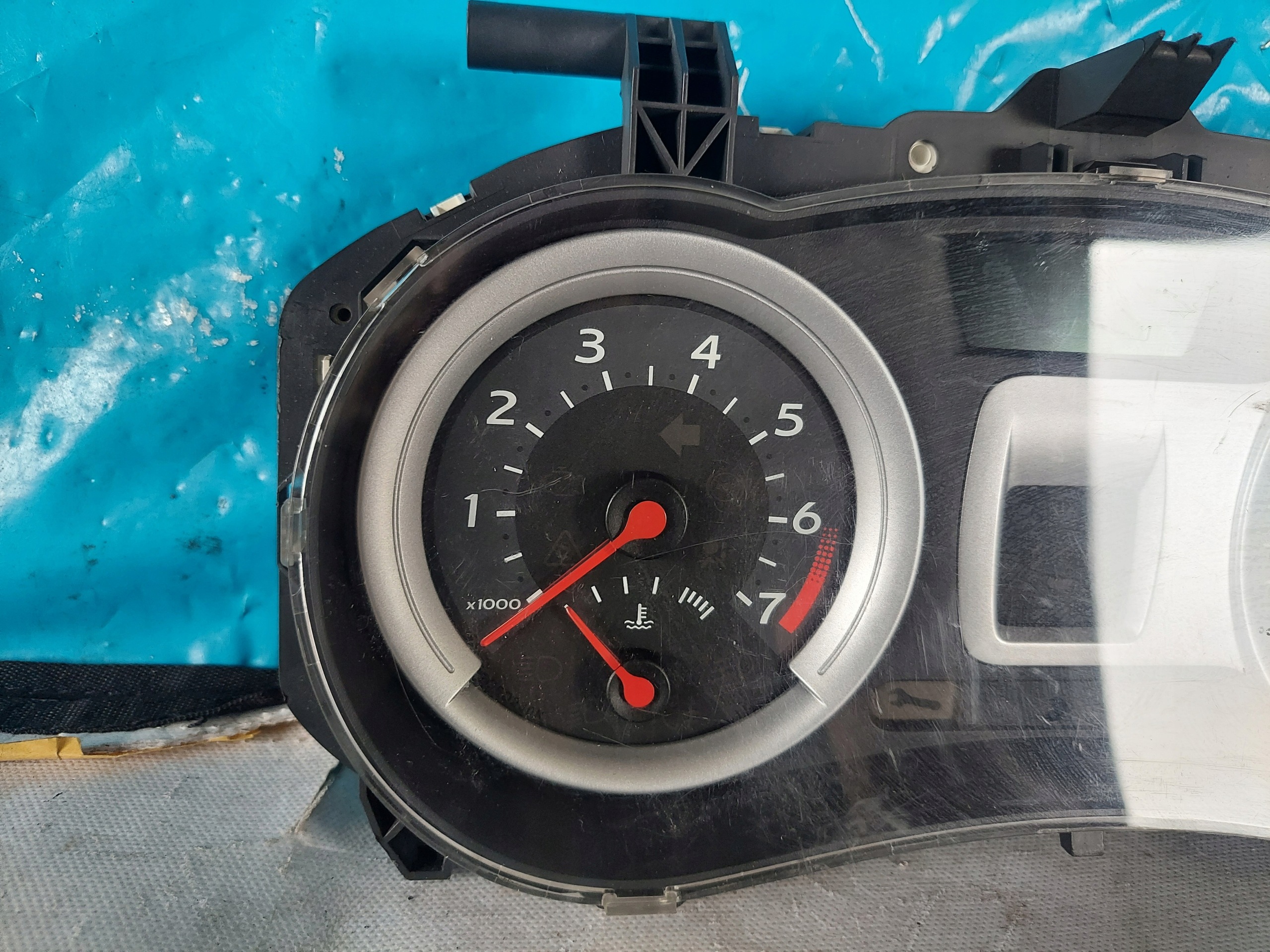 dials clock CLIO III 1.2 B 8200305019D
