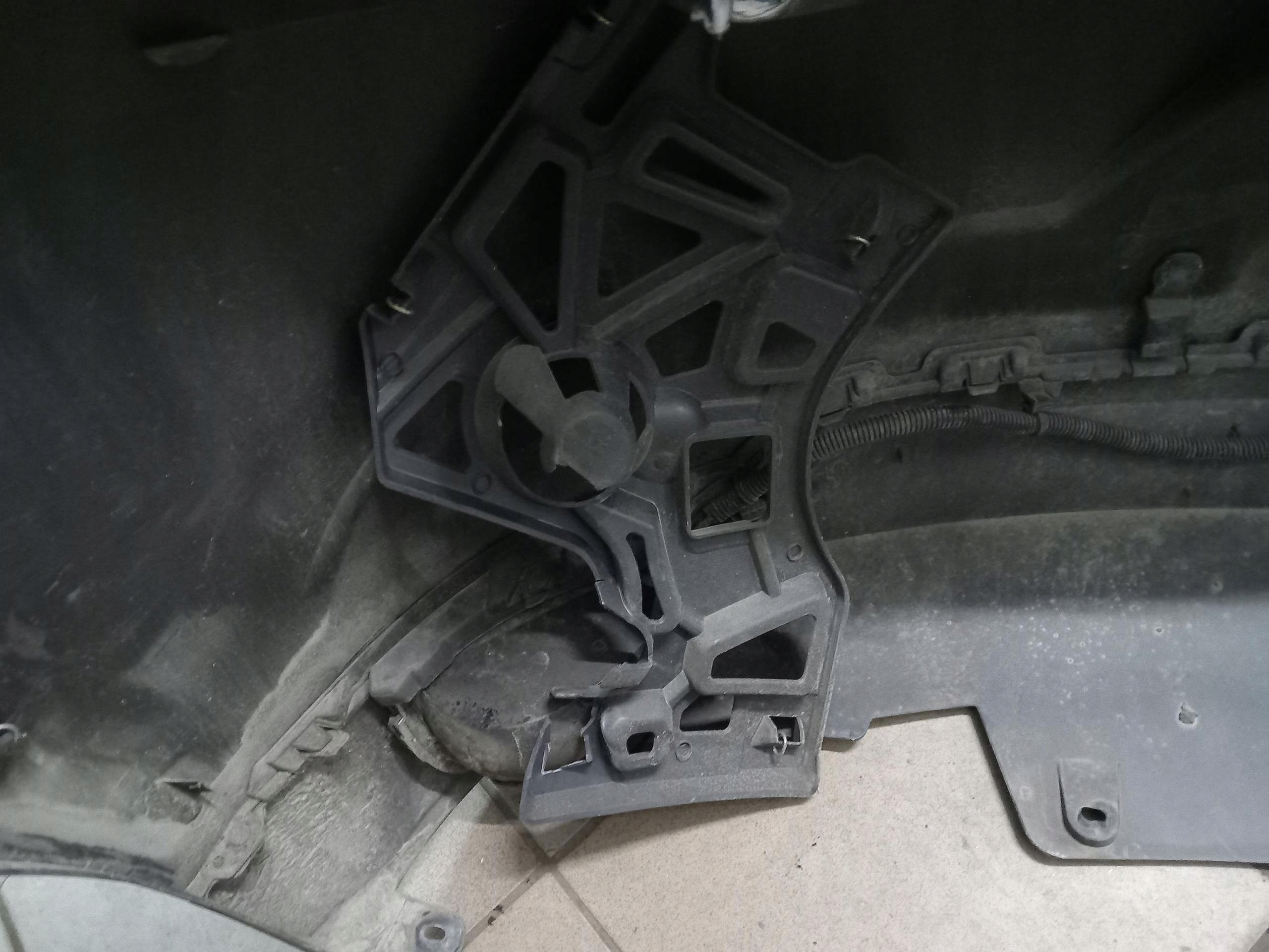 bumper rear complete PDC RENAULT MEGANE IV TEGNE HATCHBACK 16-24