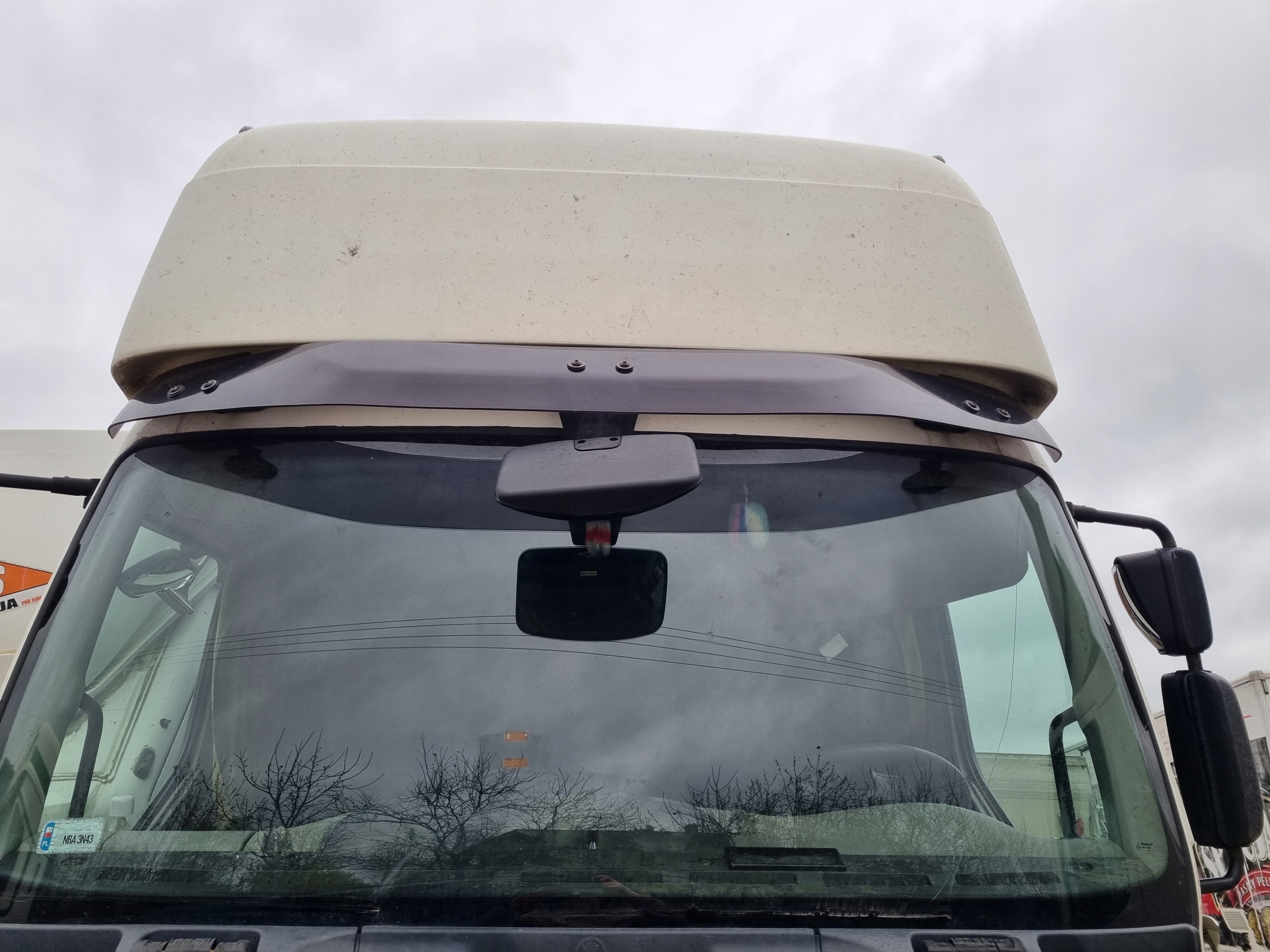 БЛЕНДА СОЛНЦЕЗАЩИТНЫЙ КОЗЫРЕК DAF 45 55 LF