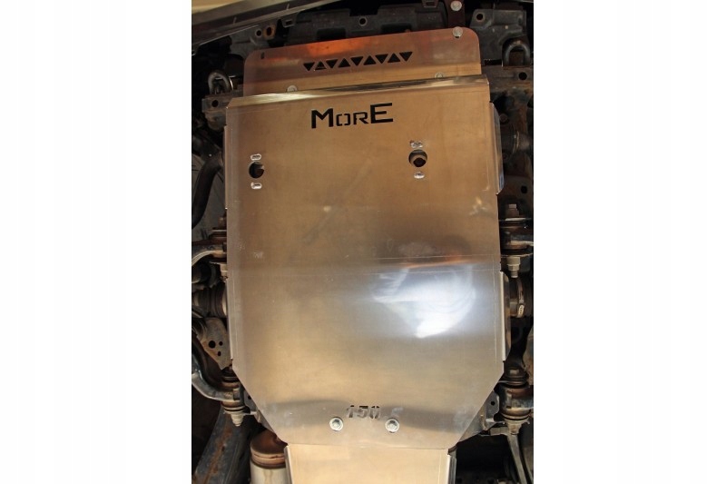 Oslona podwozia przednia Toyota Land Cruiser J150 EAN 5904463393035