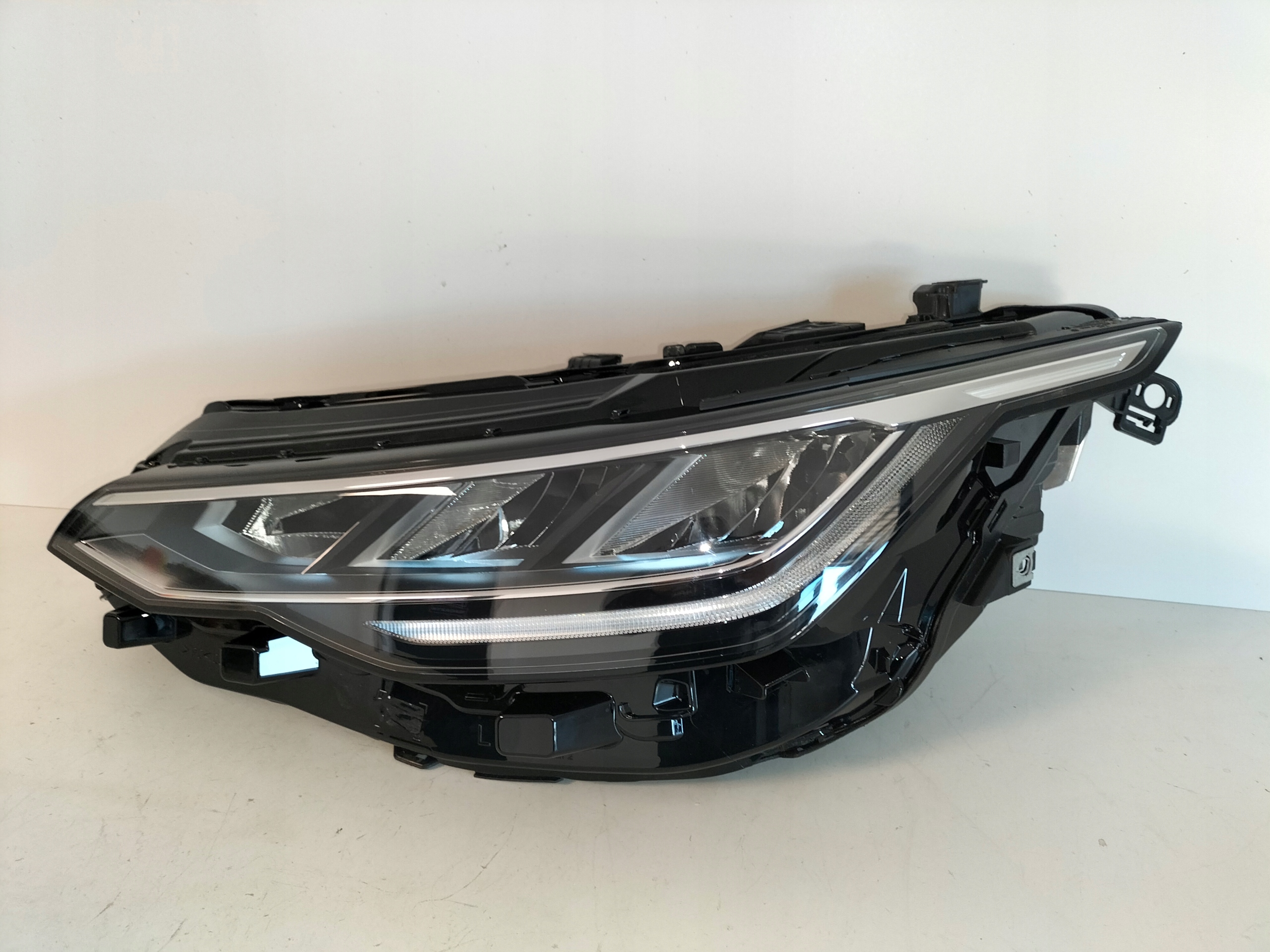 light front reflektor left VW GOLF 8 VIII LIFT 24- FULL LED