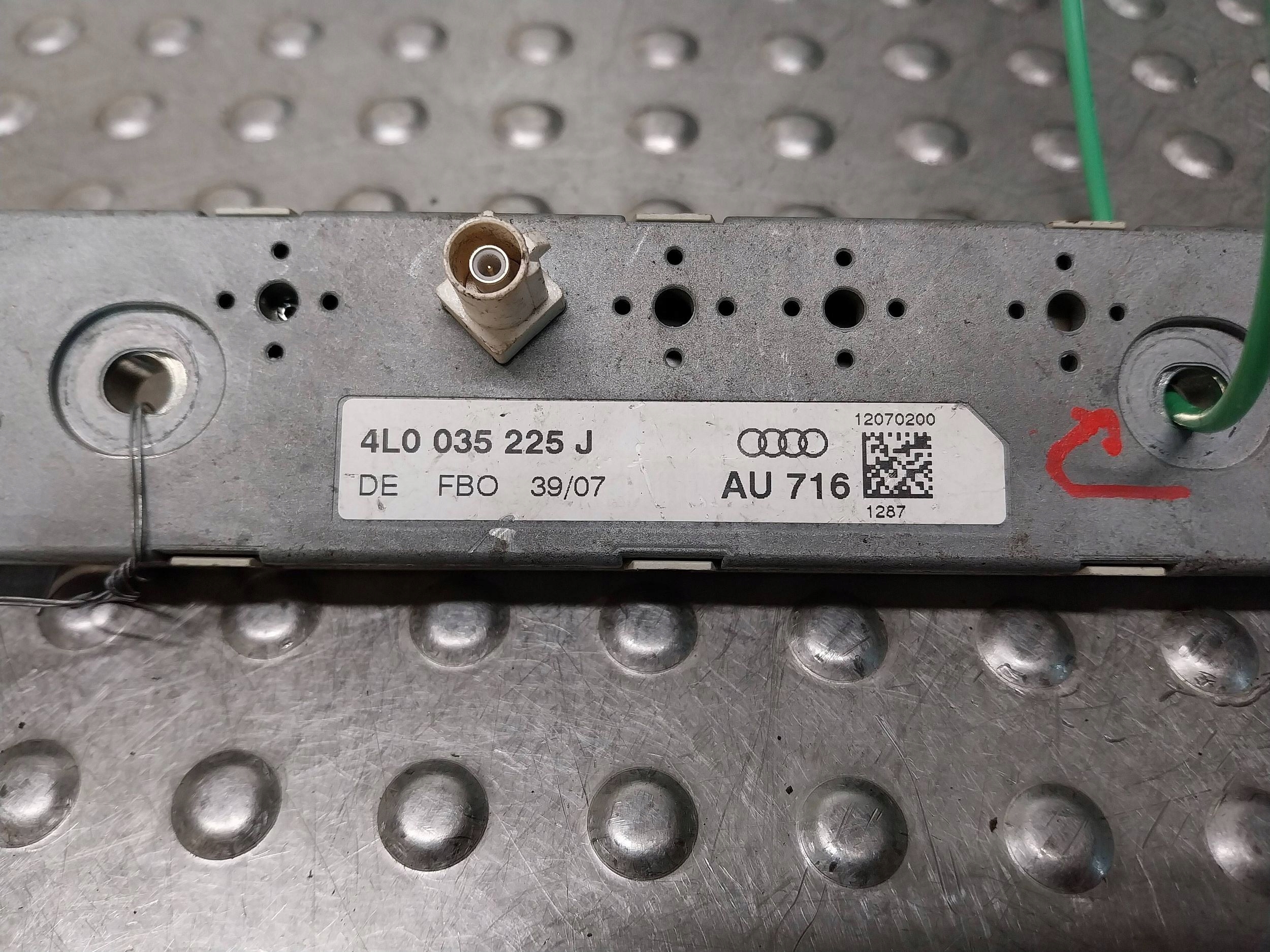 antenna amplifier ANTENY 4L0035225J AUDI Q7 4L