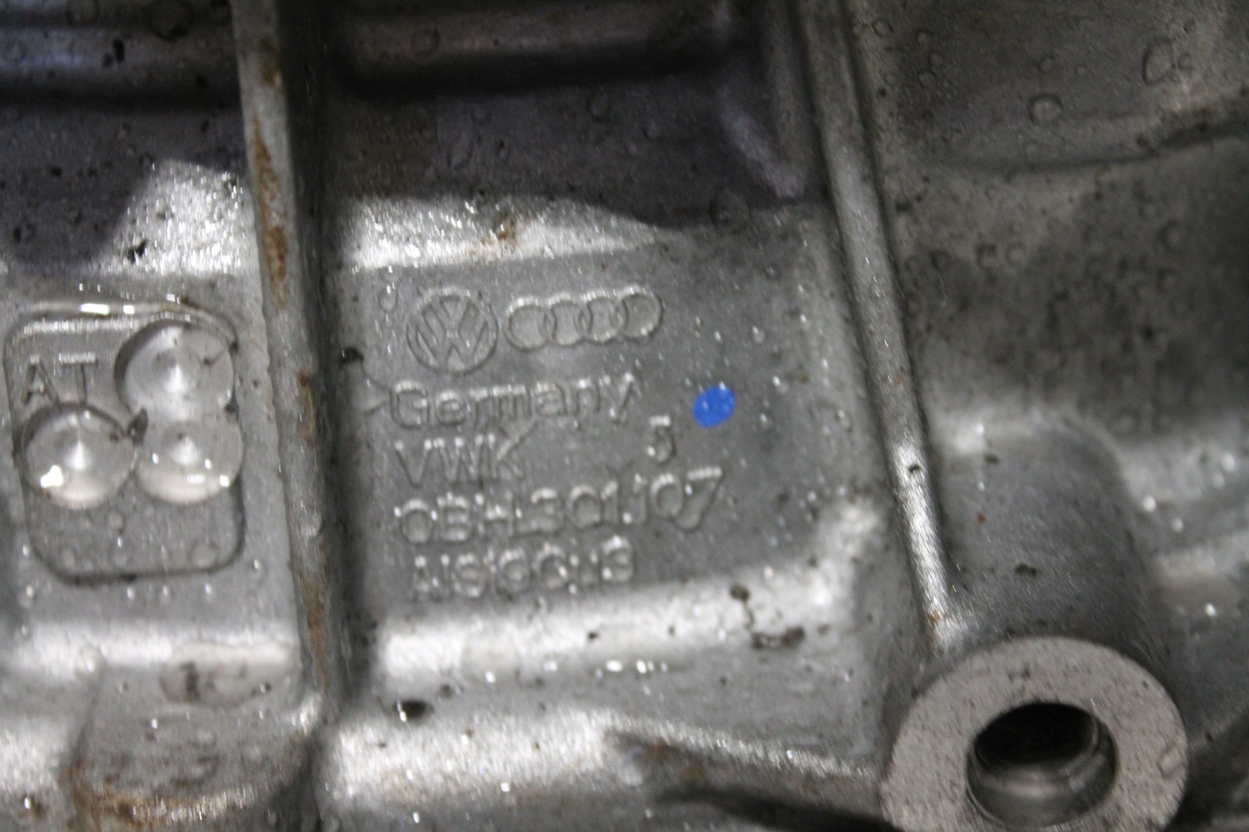 2951. Gehäuse Getriebe getriebe AUDI RS3 4X4 VAC