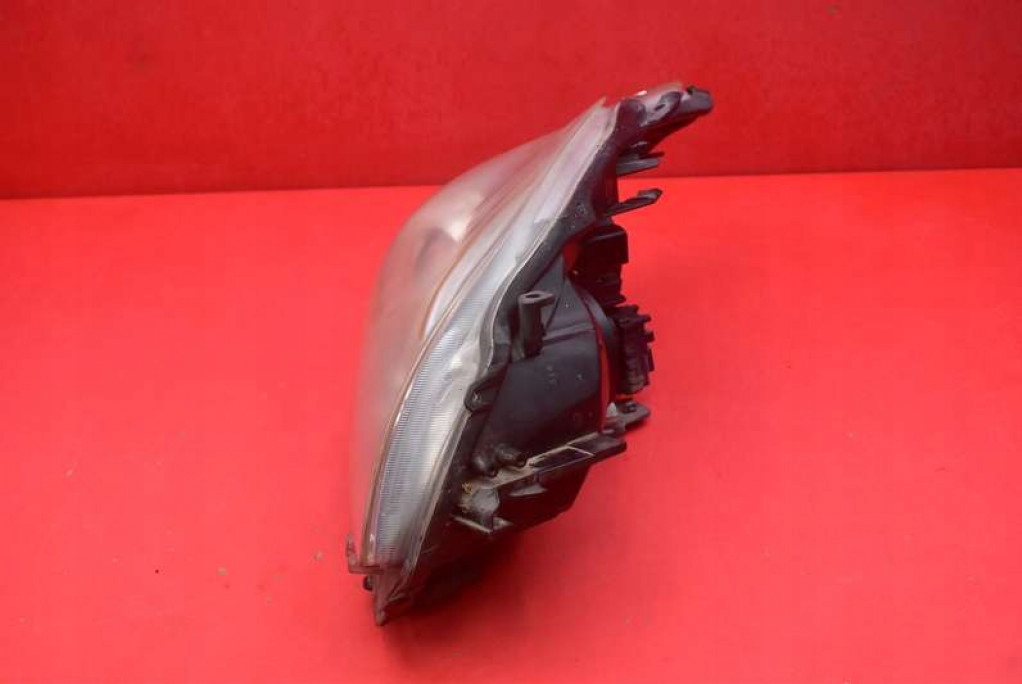 REFLEKTOR right light front lens EU TOYOTA PRIUS 3 III XW30 09-11