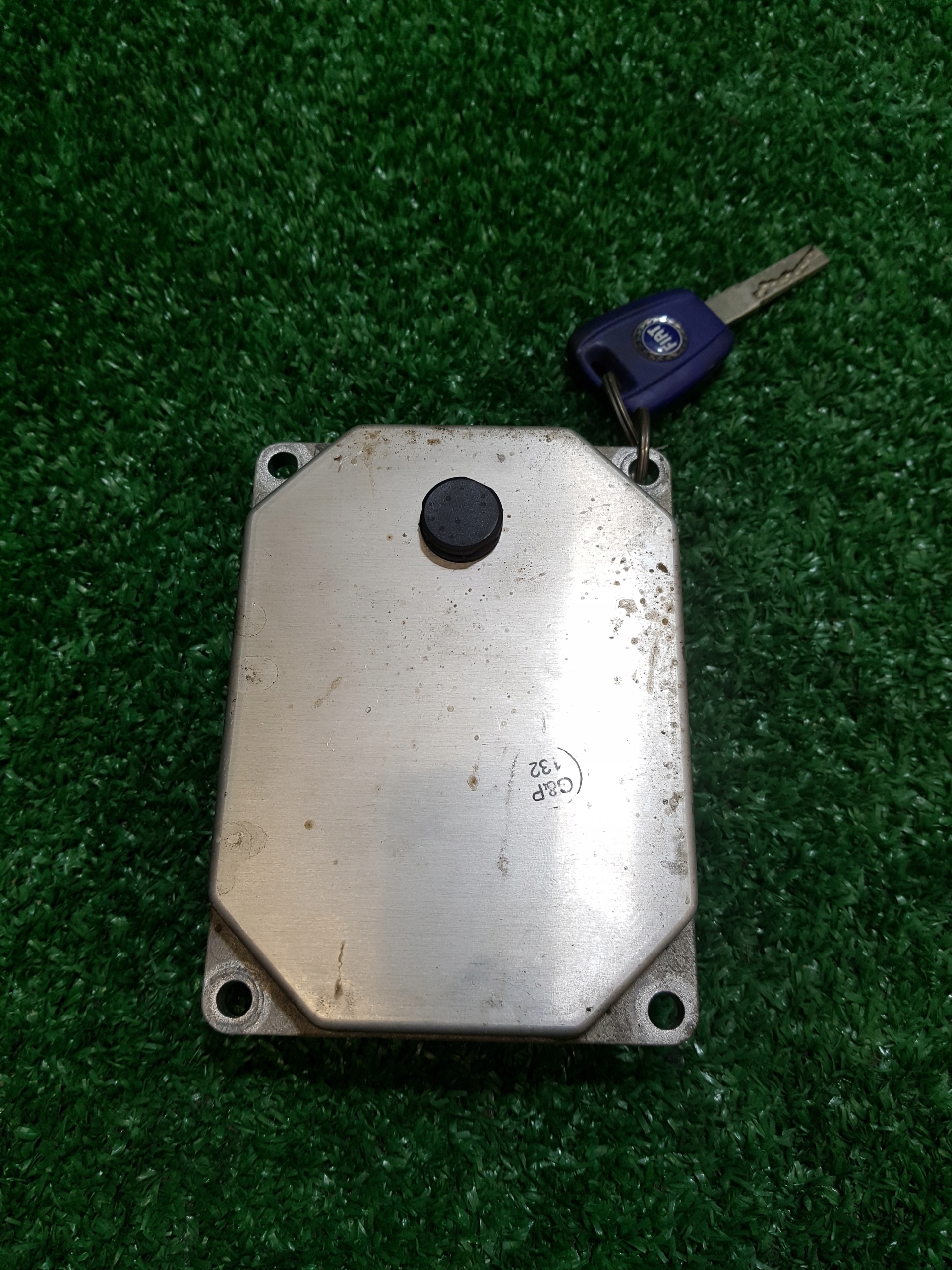 computer of the engine control unit FIAT STILO 55354616 IAW5SFA1
