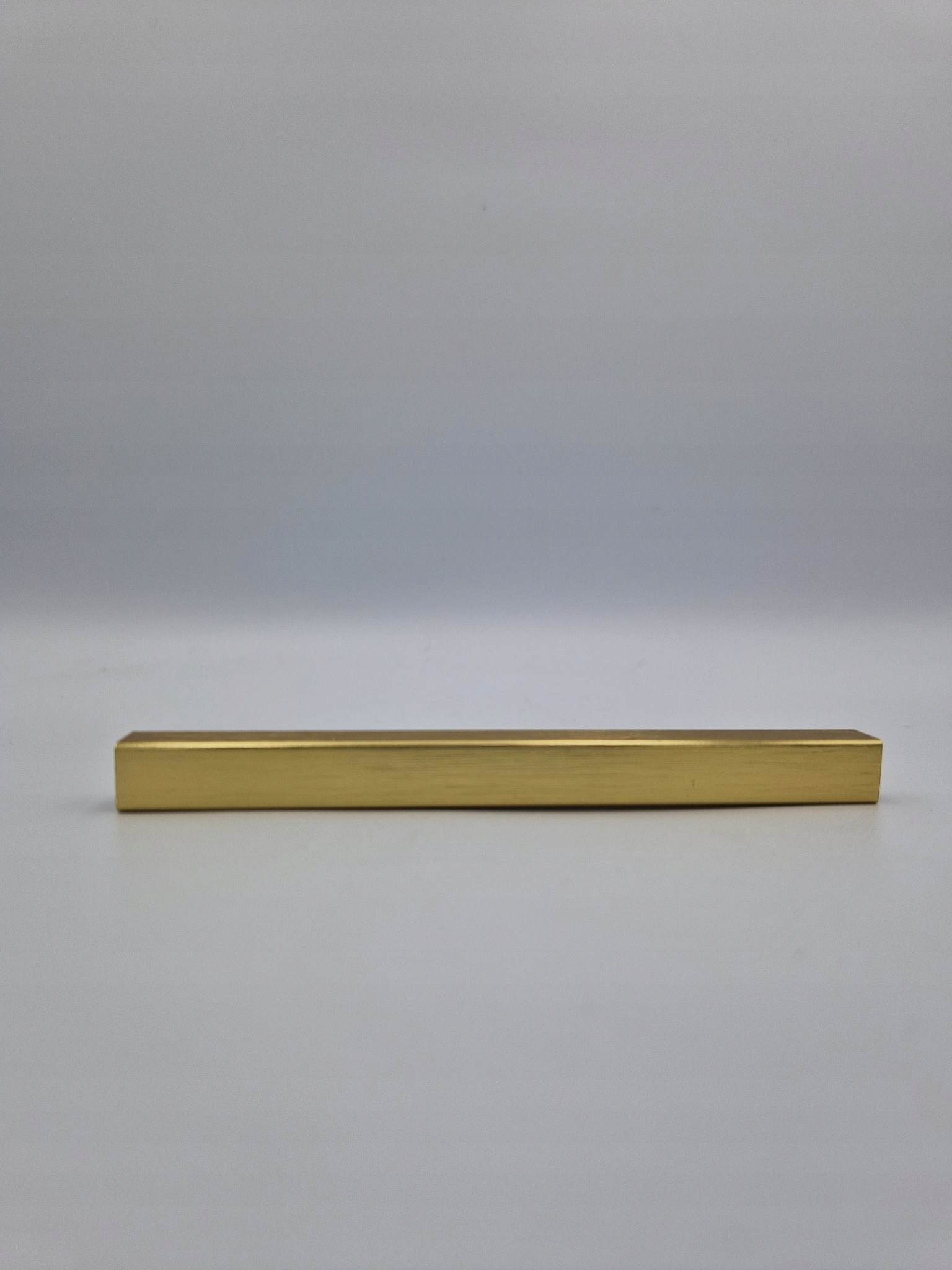 Lustro MCJ ścienne 60x80 Rama aluminium Wykonanie gotowe