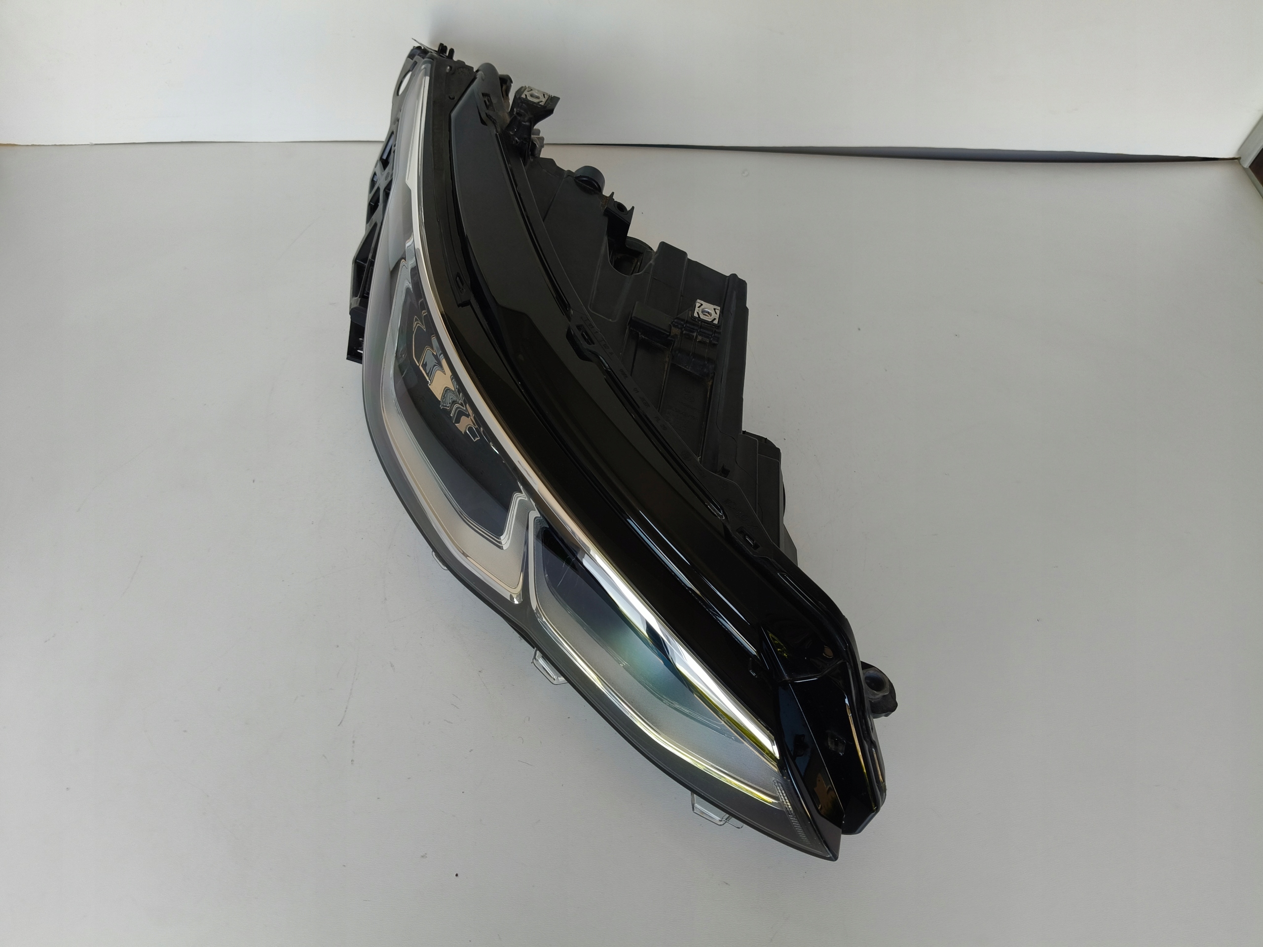 light right REFLEKTOR VW GOLF VIII 8 5H 5H0 20- LED