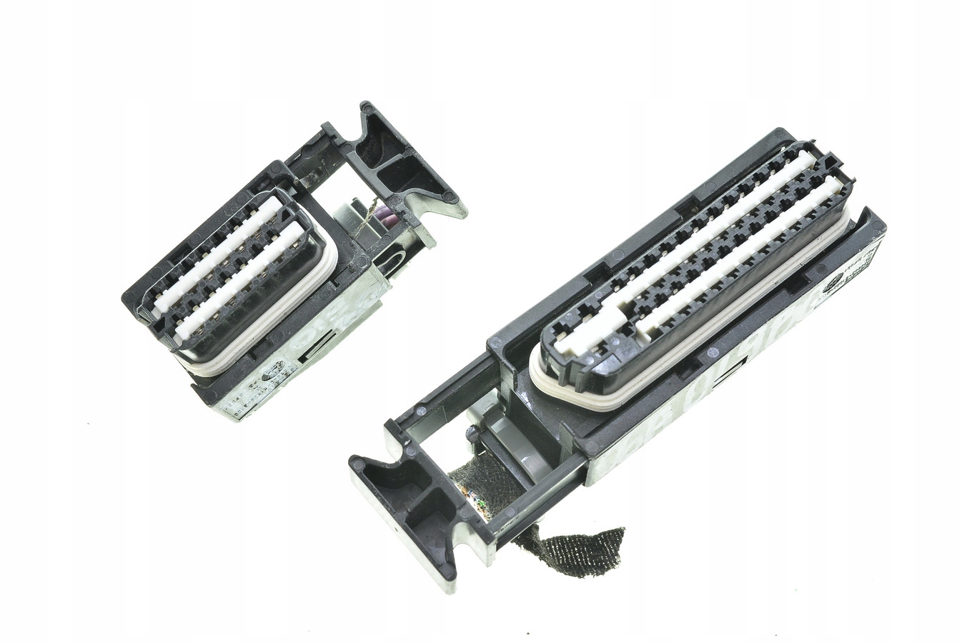 Wtyczki komputera POLO 036906034JC