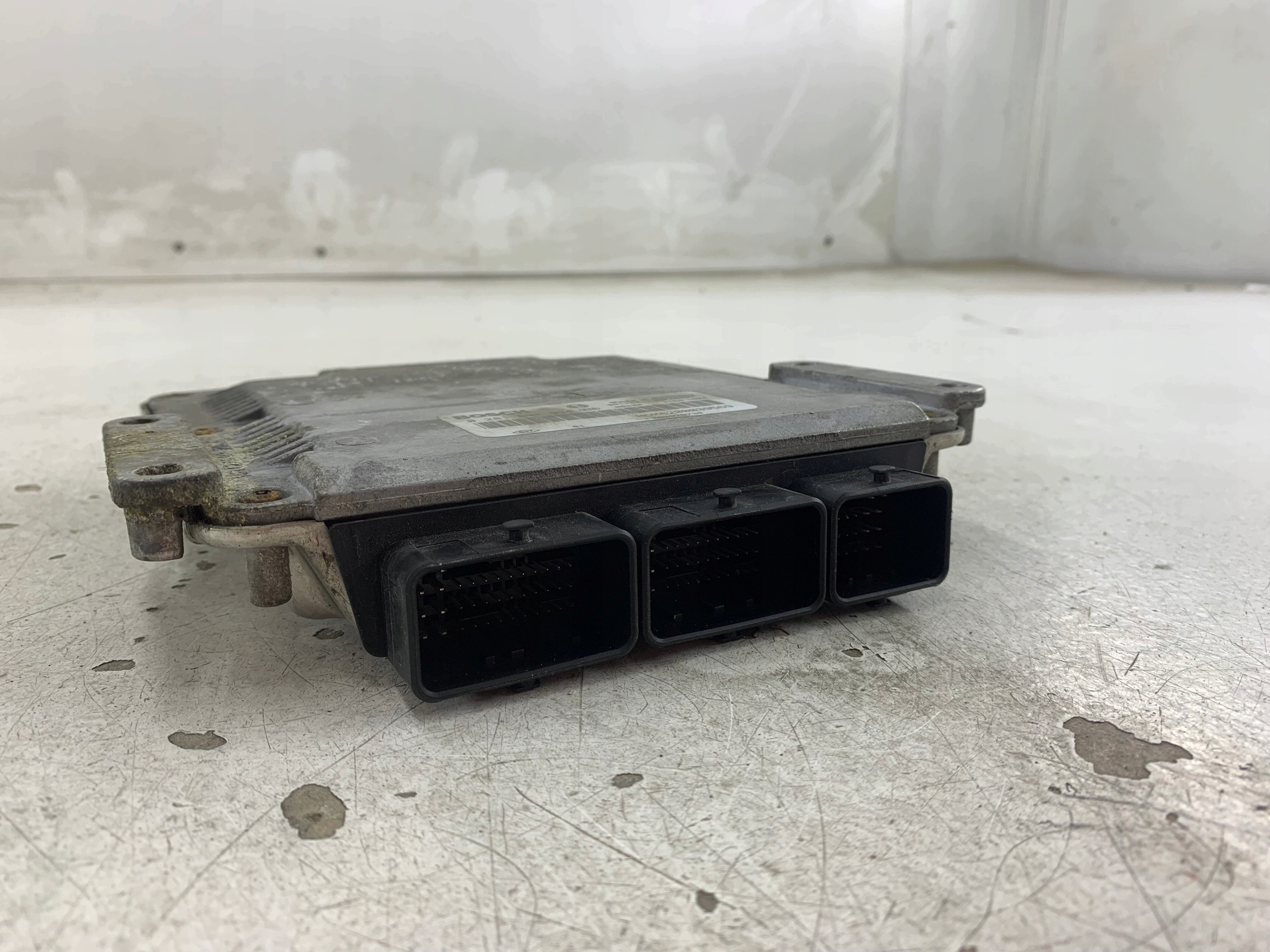 RENAULT SCENIC e 1.9 DCI centralina motore computer 8200039569