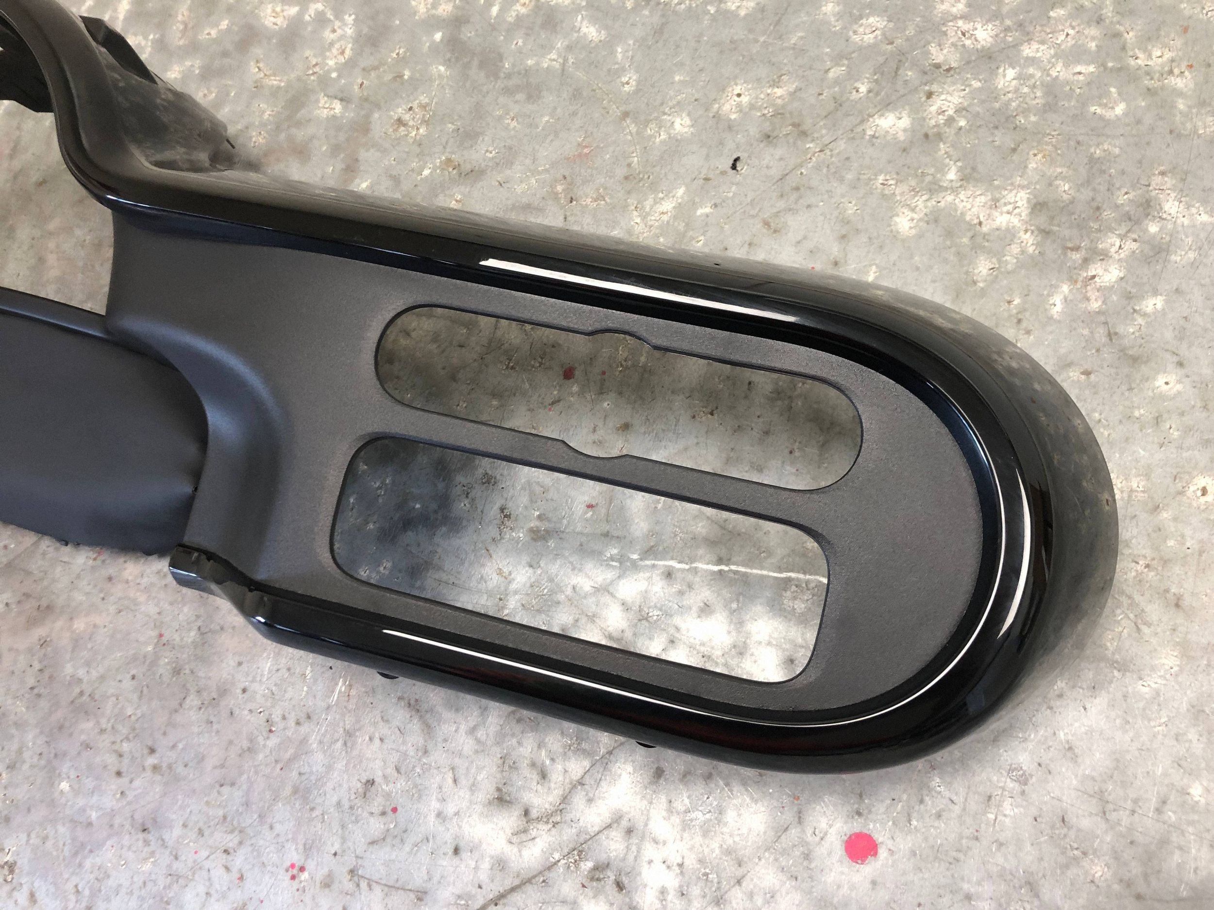 châssis DEKOR compte tours RENAULT TWINGO III 682483347R