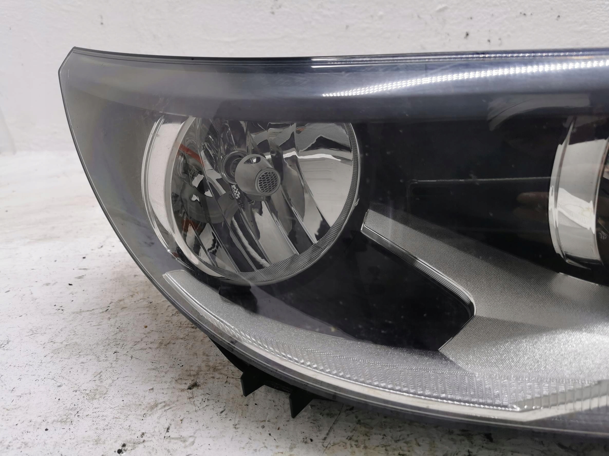 light right front VW TIGUAN and LIFT 5N2941006 UK