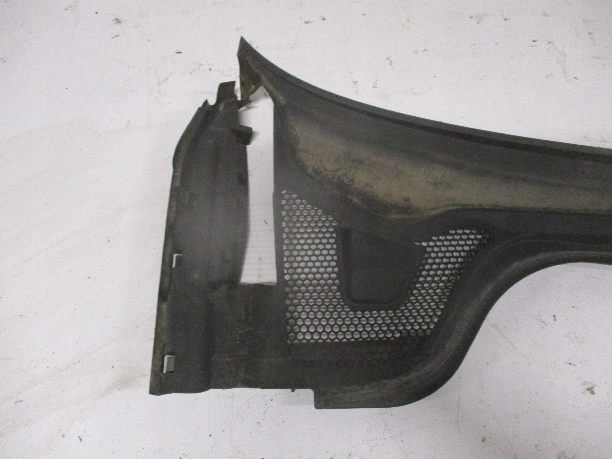 torpedo AUDI A1 82A 82B819404B right