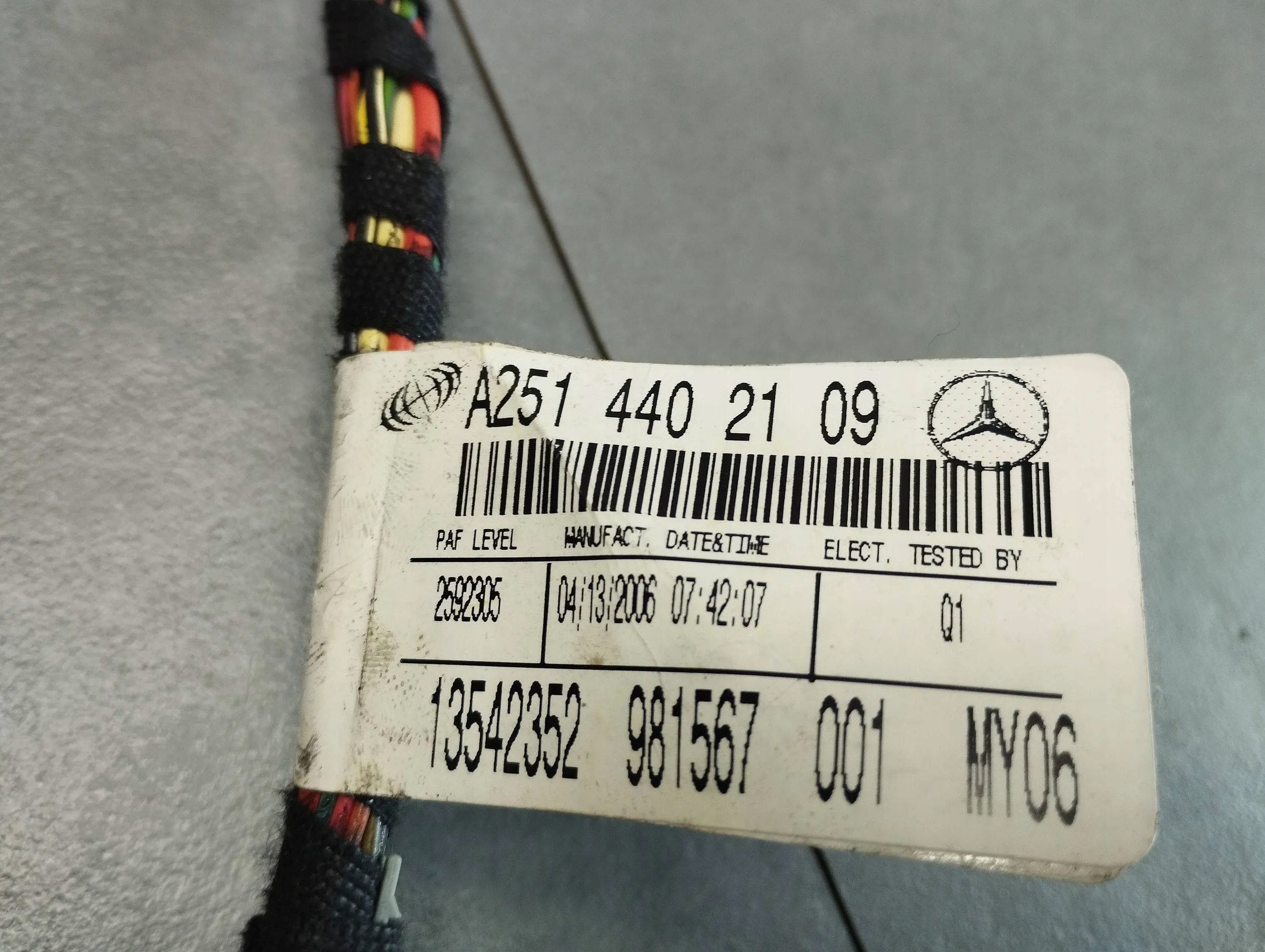 Mercedes ML W164 bundle door left A2514402109