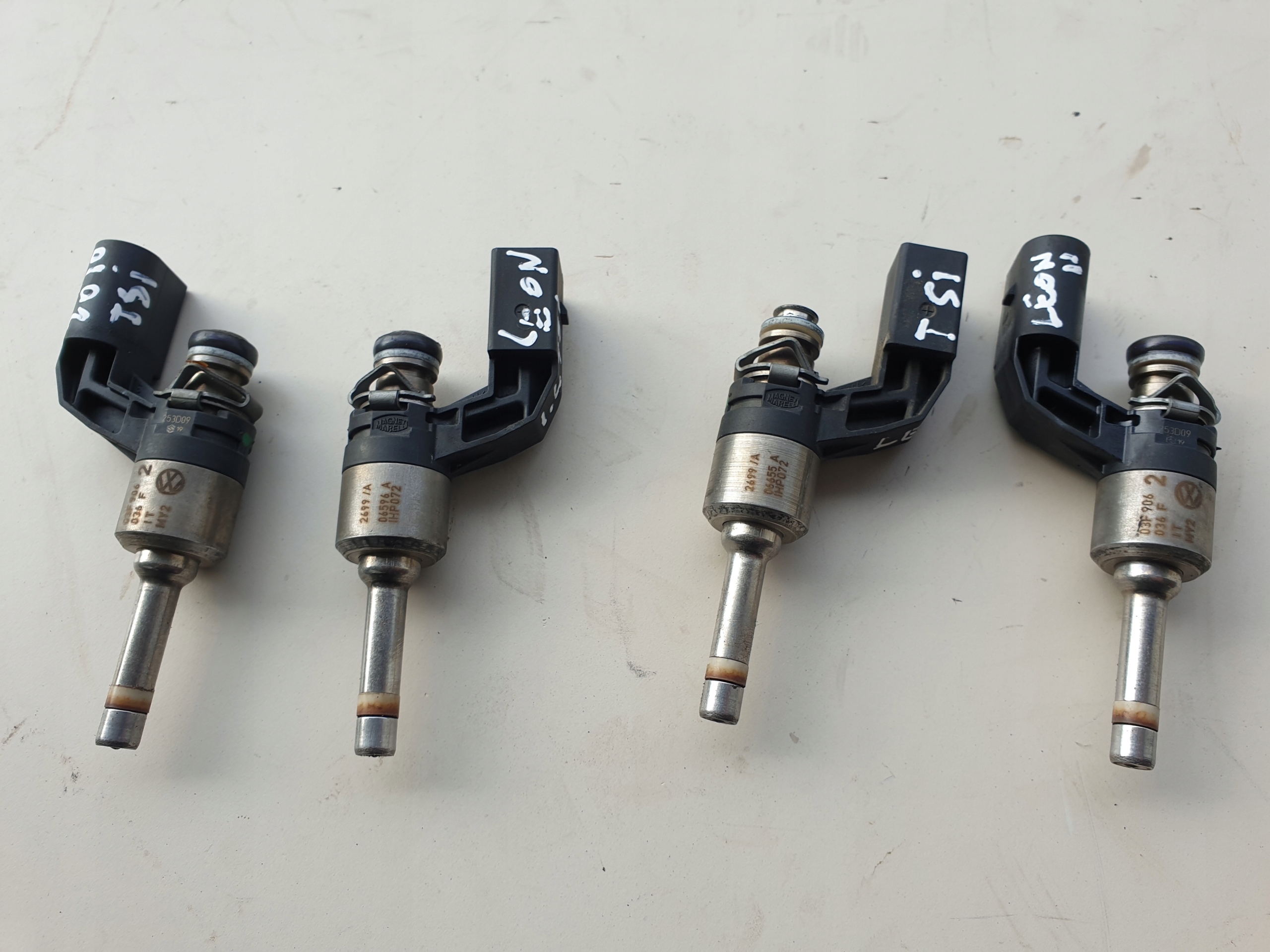 Einspritzdüse 1.4 TSI VW SKODA SEAT AUDI 03F906036F