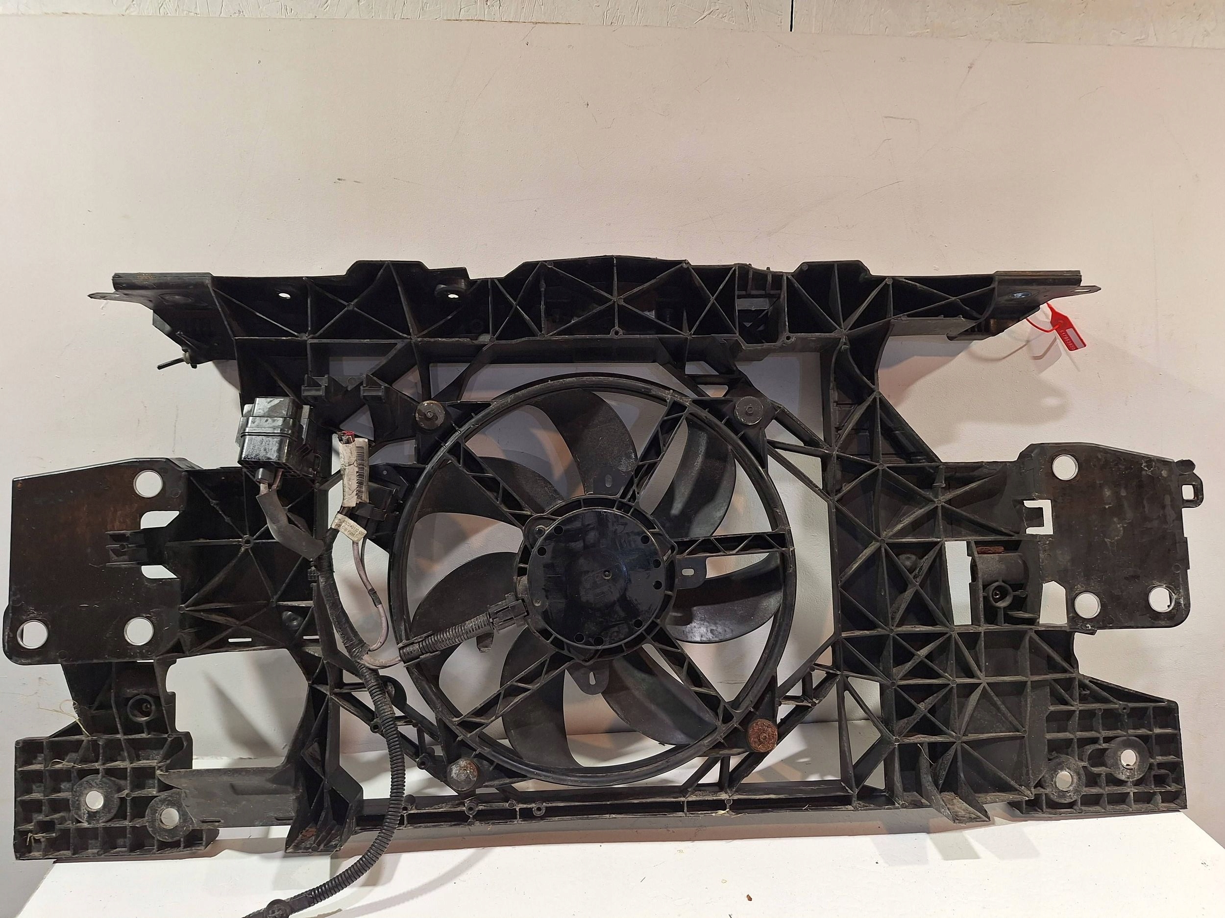 support panel for radiators fan 752100004R RENAULT MEGANE III FLUENCE 10