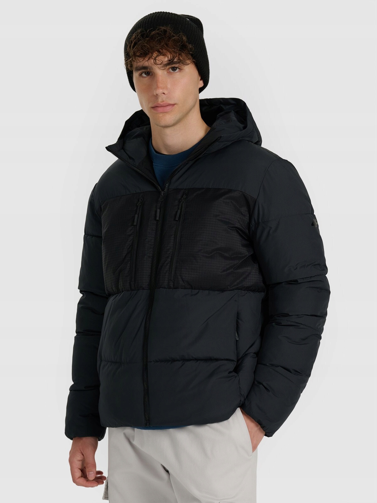 4F Pánská péřová bunda černá 3XL