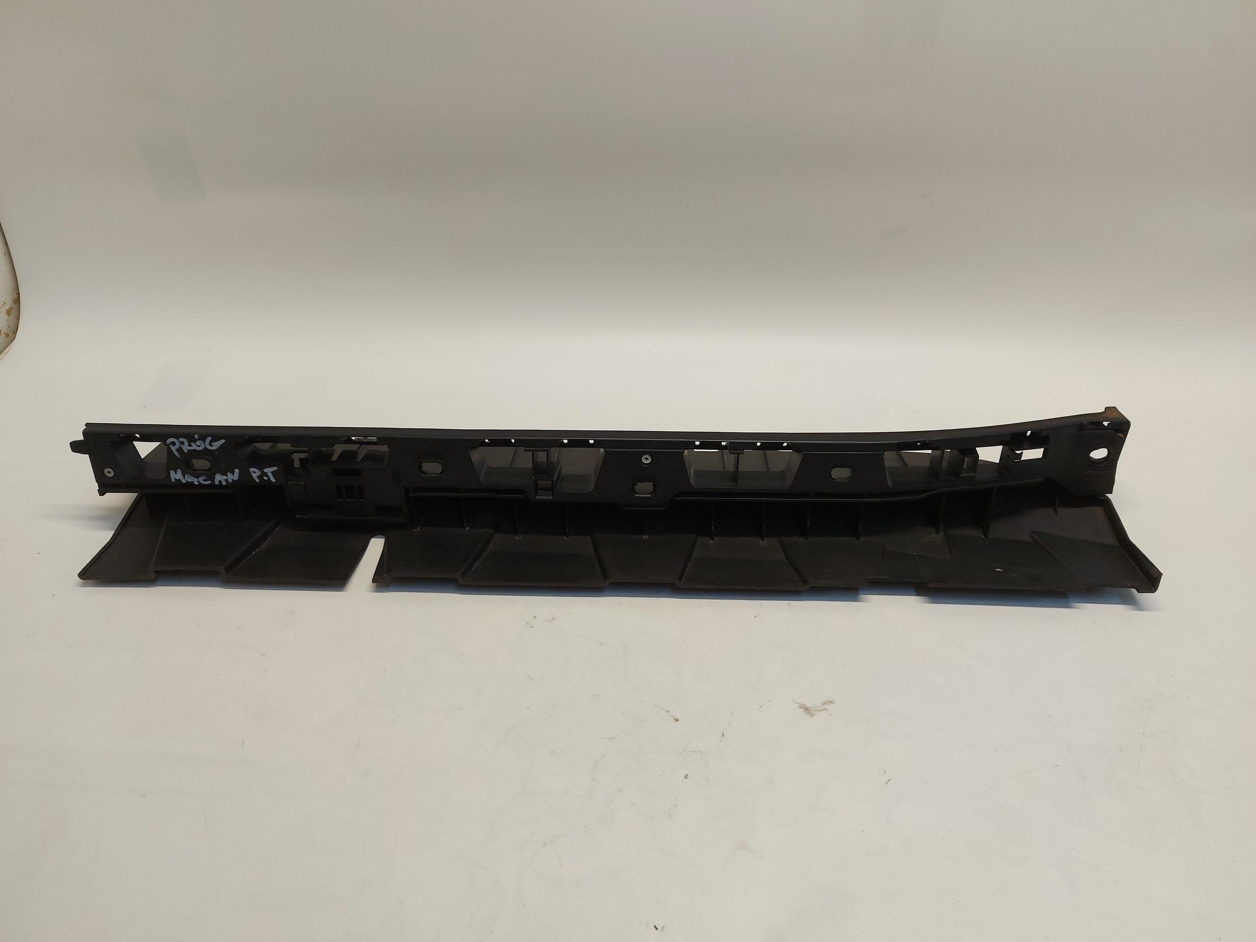 PORSCHE MACAN S 95B Support plaque Jupes Arrière Droit 95B854538