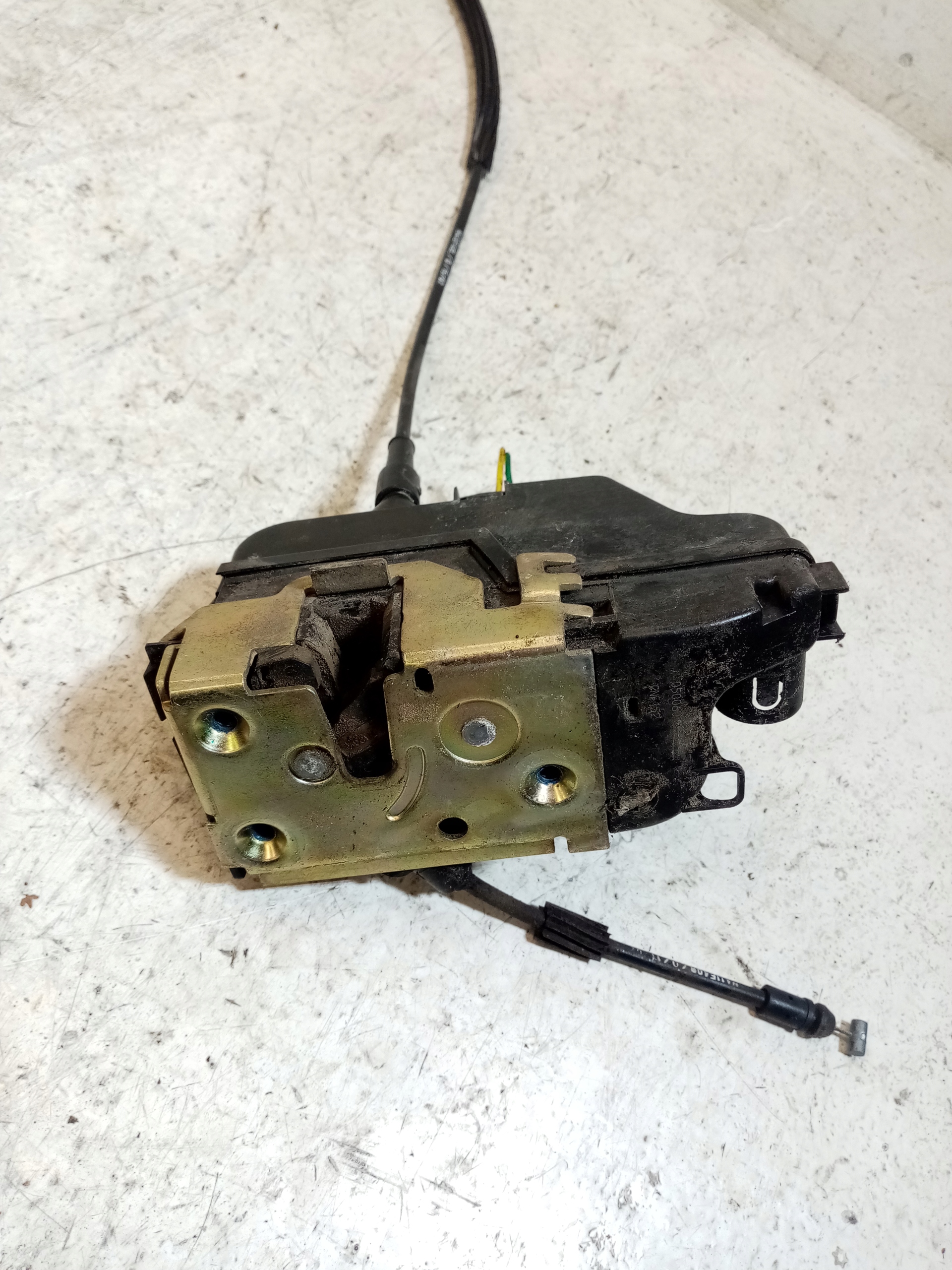 lock door right front NISSAN PRIMERA P12