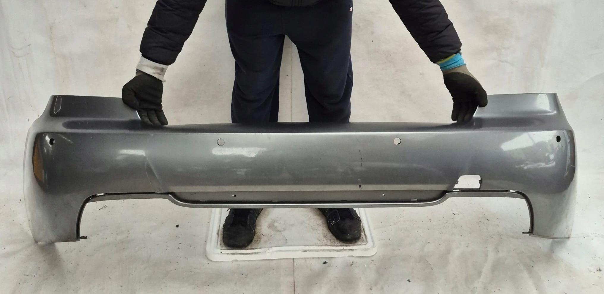 BMW 3 E92 E93 COUPE CABRIO m-packet 06-13 bumper rear part rear PDC 8041190