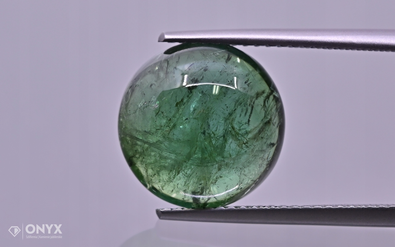 Turmalín kabošon kulatý fi 12,5 mm