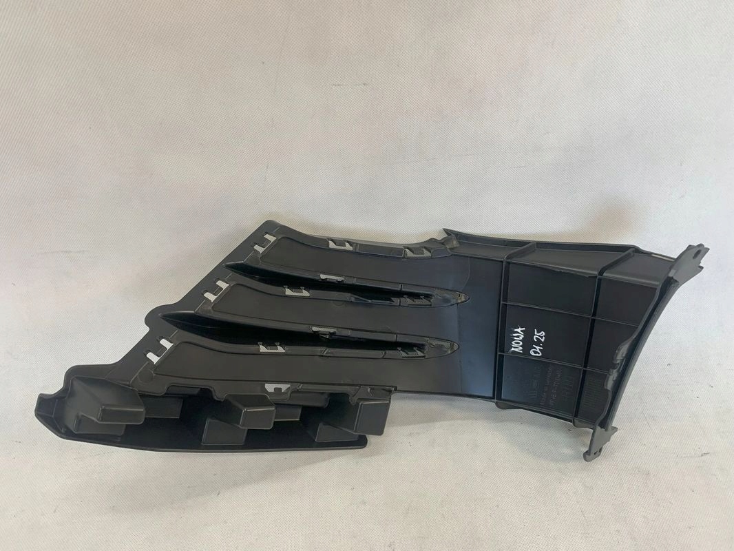 Cupra Born 21r grille krata right bumper 2021 10E807884B 01.25