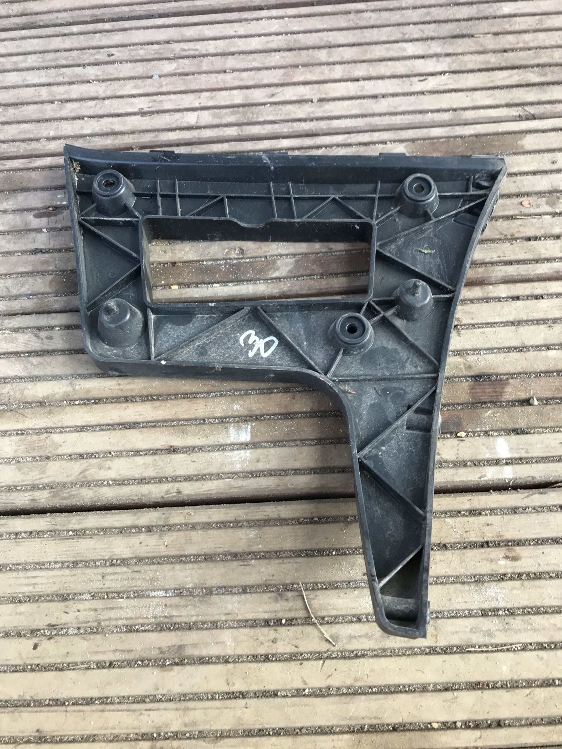 bumper bracket left rear part AUDI A5 SPORTBACK LIFT