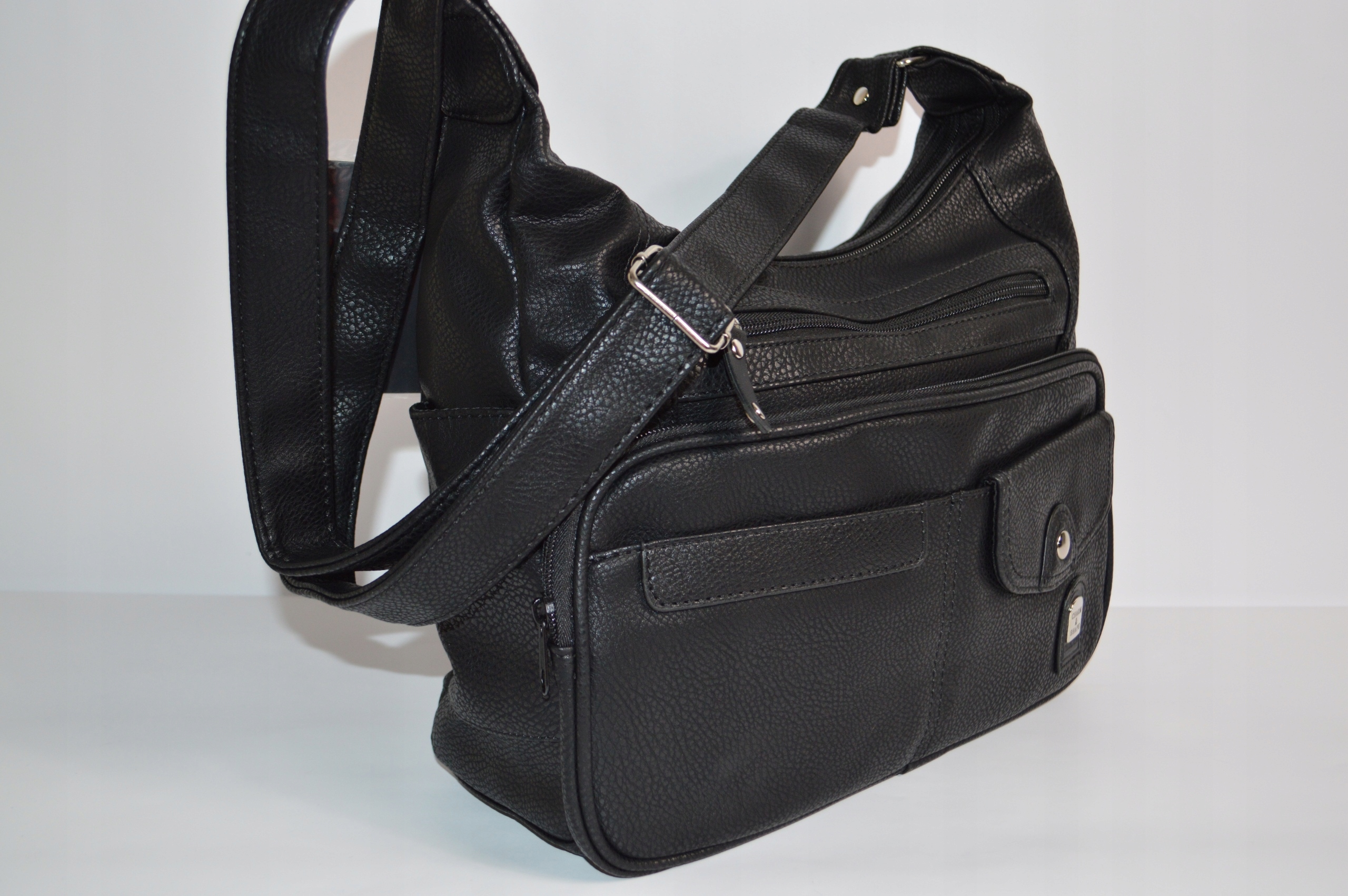 DUŻA TOREBKA DAMSKA LISTONOSZKA NA RAMIĘ Kod producenta 15115