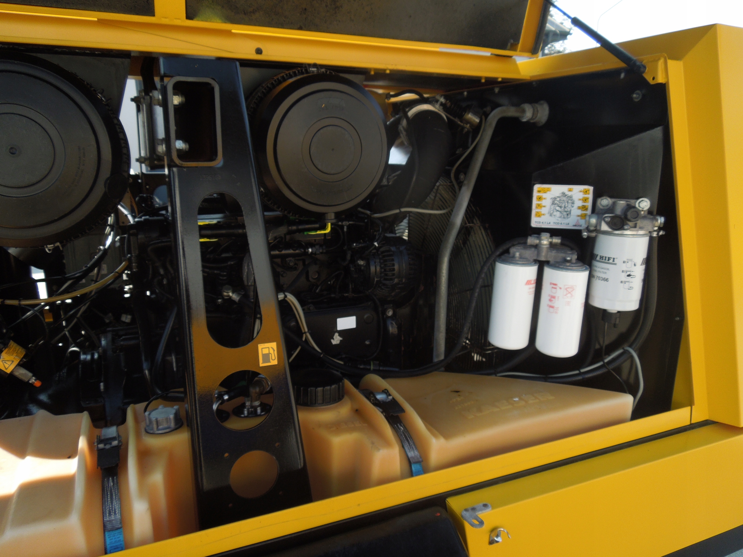 KOMPRESOR KAESER M130 10,70m3 10BAR OSUSZACZ 2016r Model ga37vsd