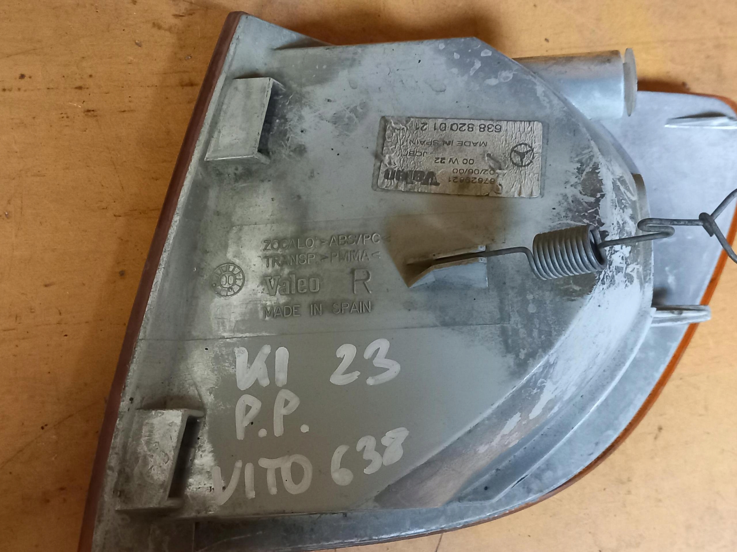indicator right front MERCEDES VITO W638 6388200121 96-03