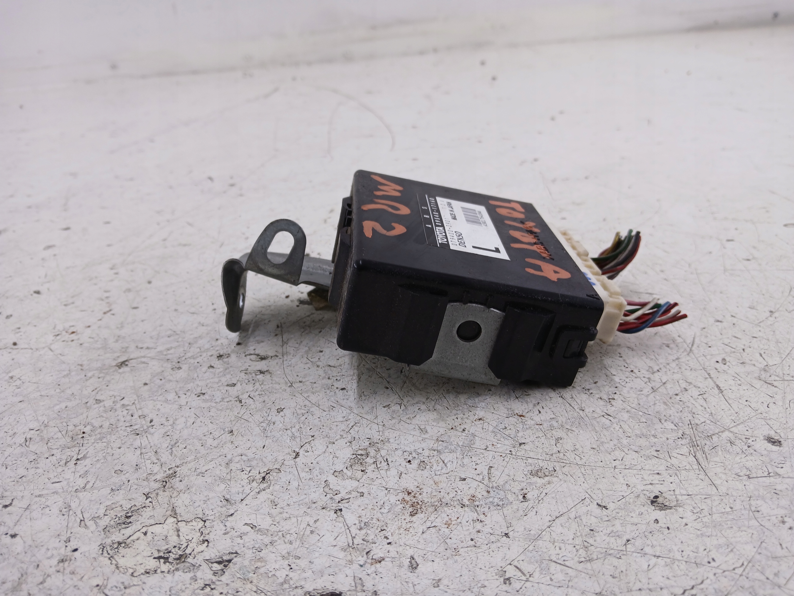 TOYOTA MR2 III ZZW30 module control unit POMPY ABS 89540-17160