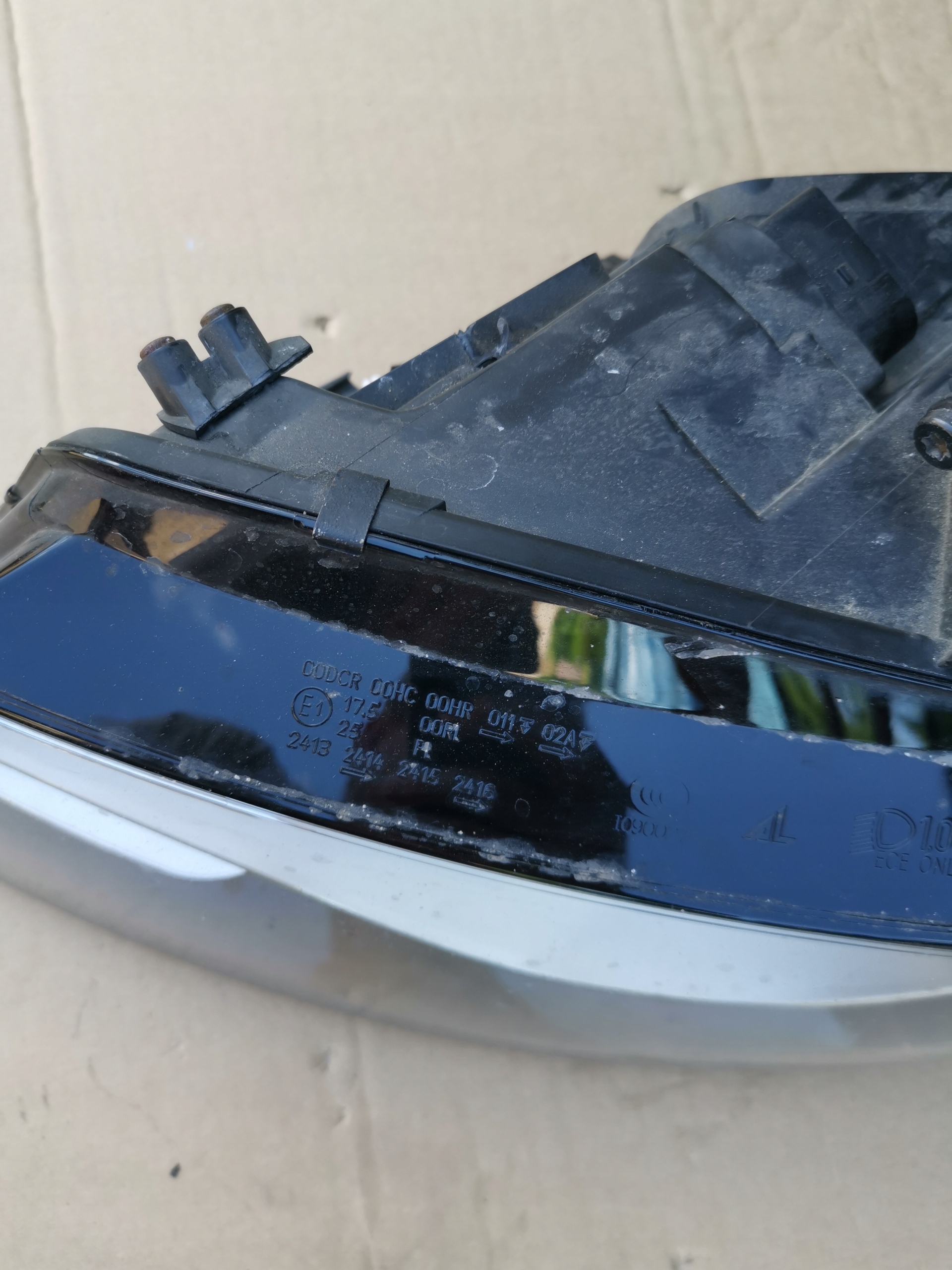 AUDI A4 B8 8K light left XENON 8K0941003P front