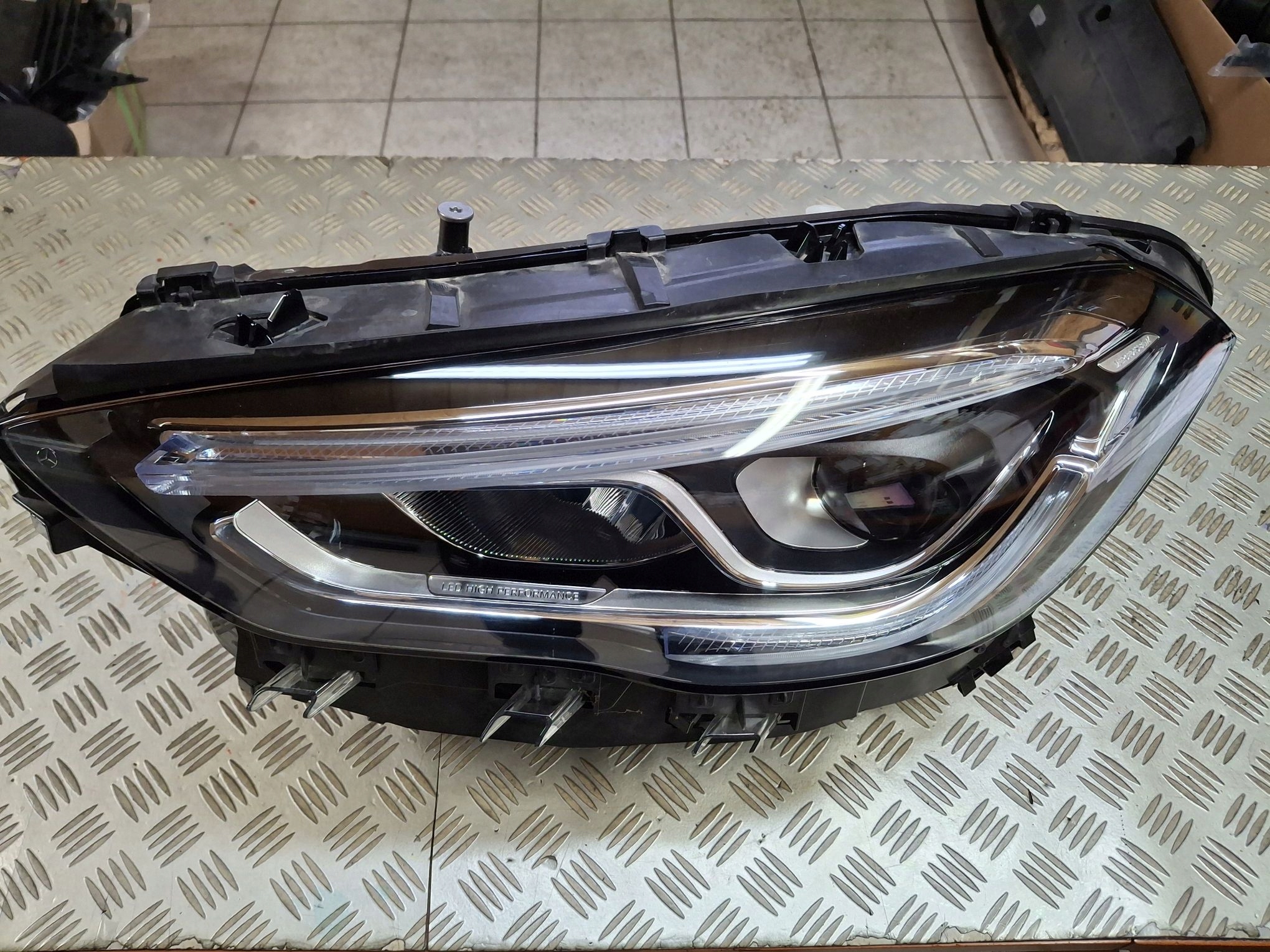 light left front FULL LED PERFORMANCE MERCEDES GLA II W247 2019R->