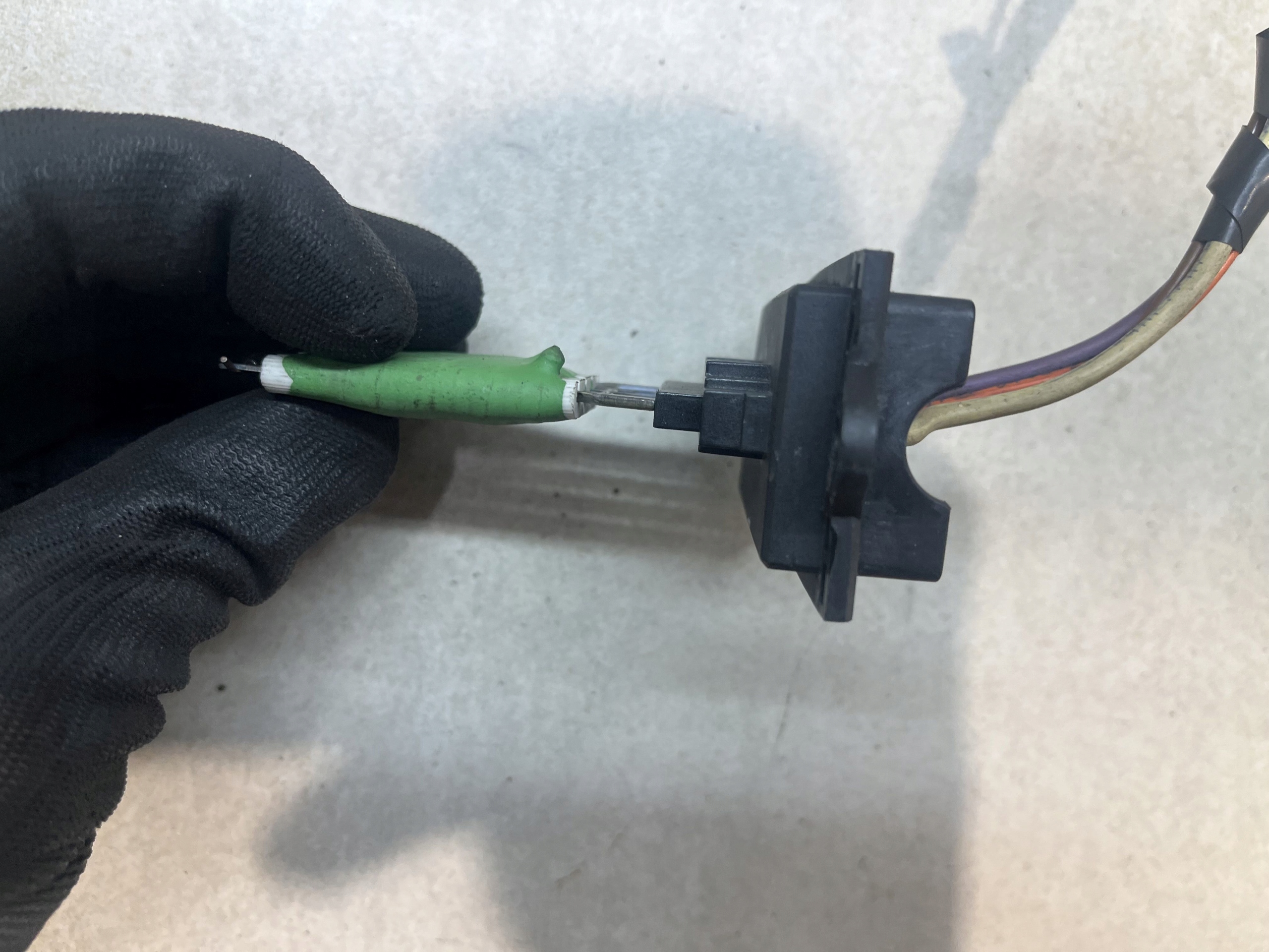 resistor, rheostat, regulator OPORNICA CITROEN C3 1.4 HDI