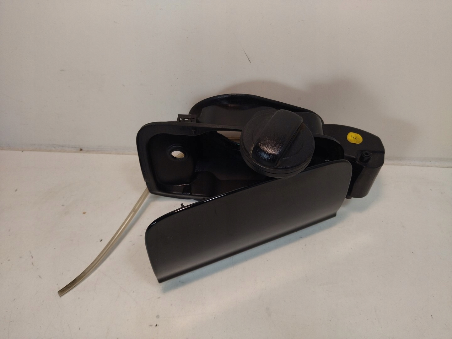 4G8809906C KLAPKA WLEWU PALIWA AUDI A7 BENZYNA Part number 4G8809906C