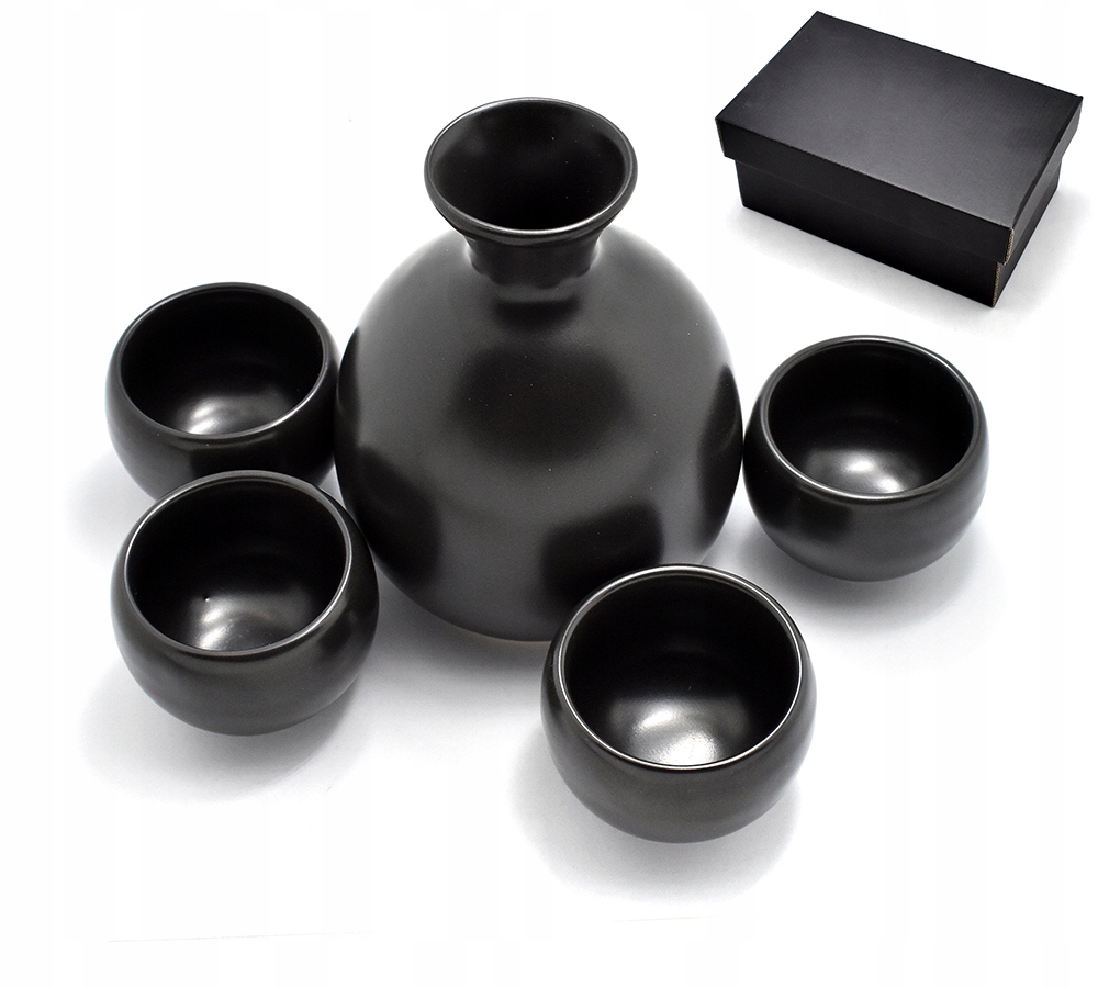 Sada na podávanie sake Kuro, karafa 300 ml, 4 šálky