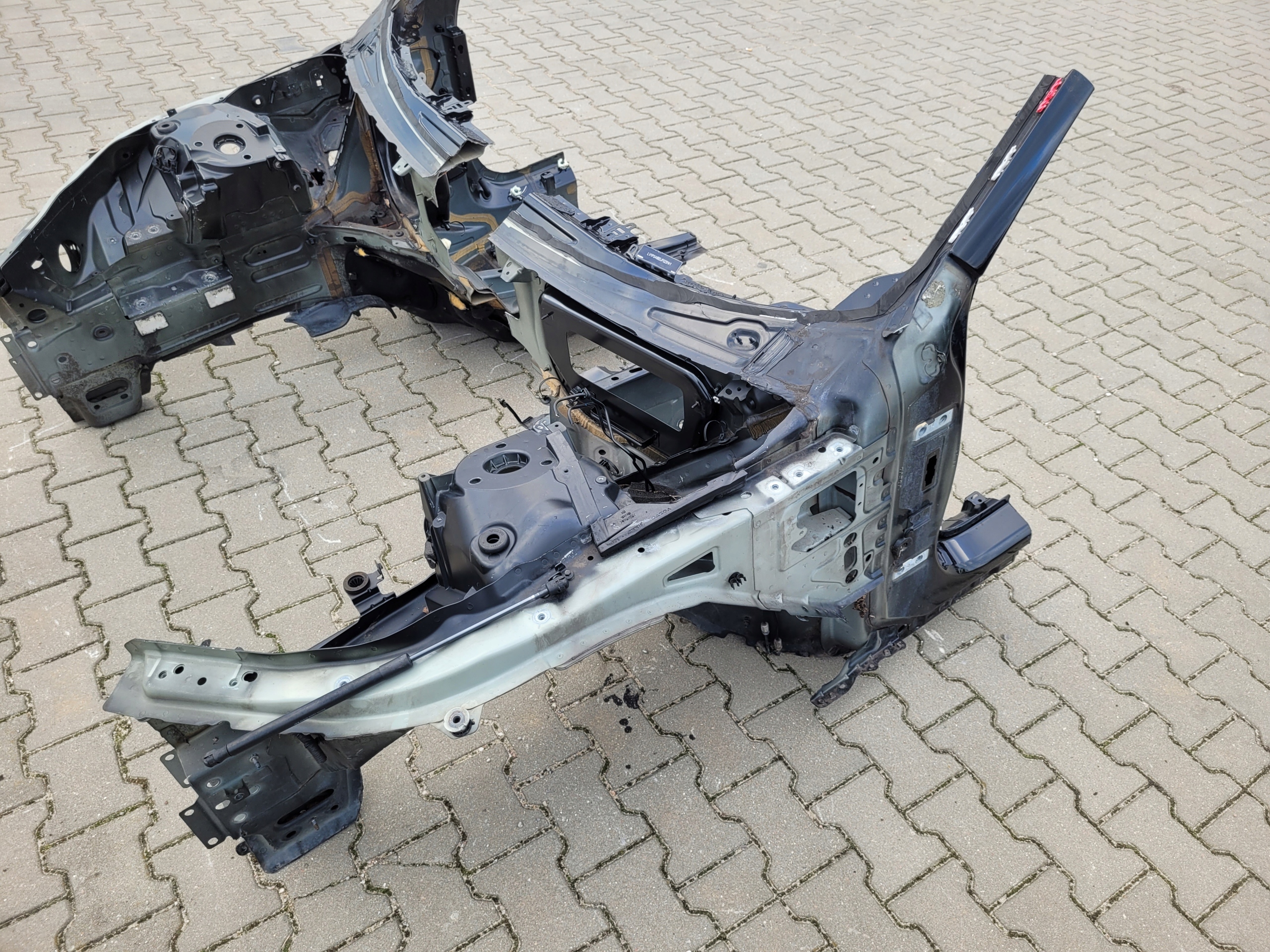 quarter right front quarter front right VOLVO S90 II V90 717